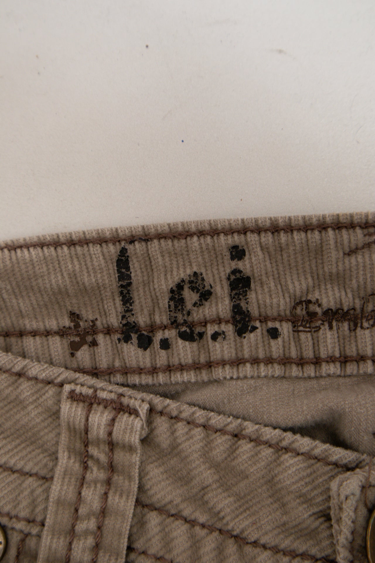#178 Mavi Pants Beige | c. 189 | Size 8