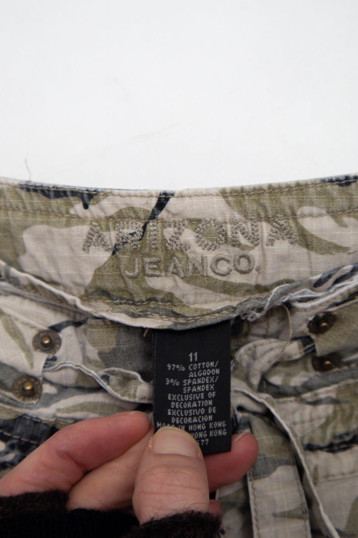 #077 Roxy Jeans Co Capris Beige | c. 209 | Size 10/12