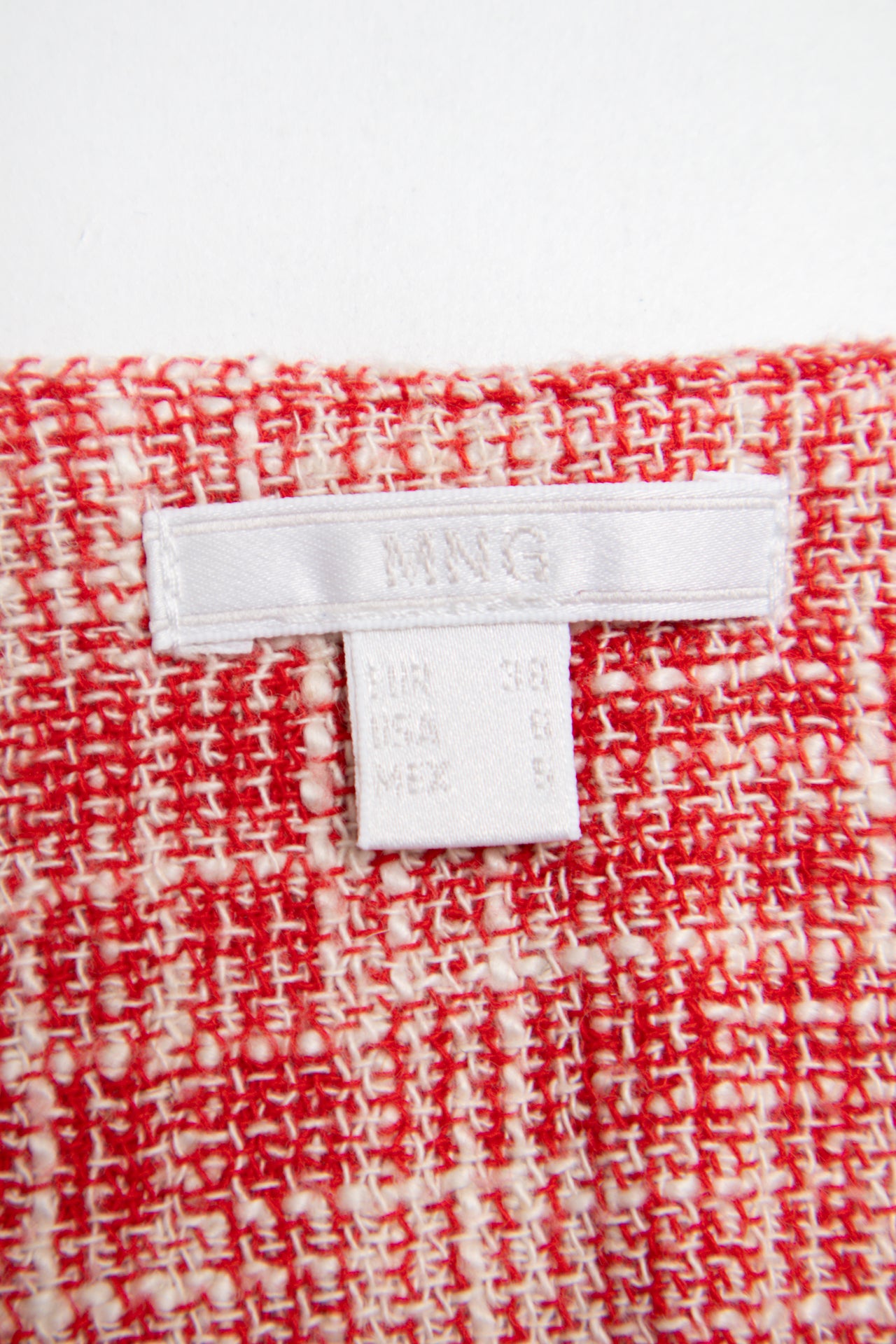 #184 Mng Mini Skirt Red | c. 192 | Size 8