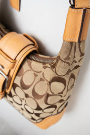 #200 Coach Shoulder Bag Brown | c. 203 | Size