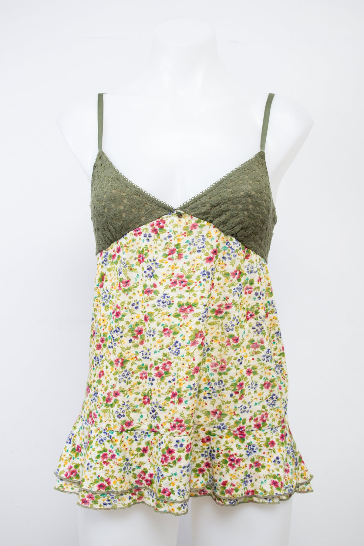 #196 Fórmula Joven Cami Top White | c. 207 | Size 8