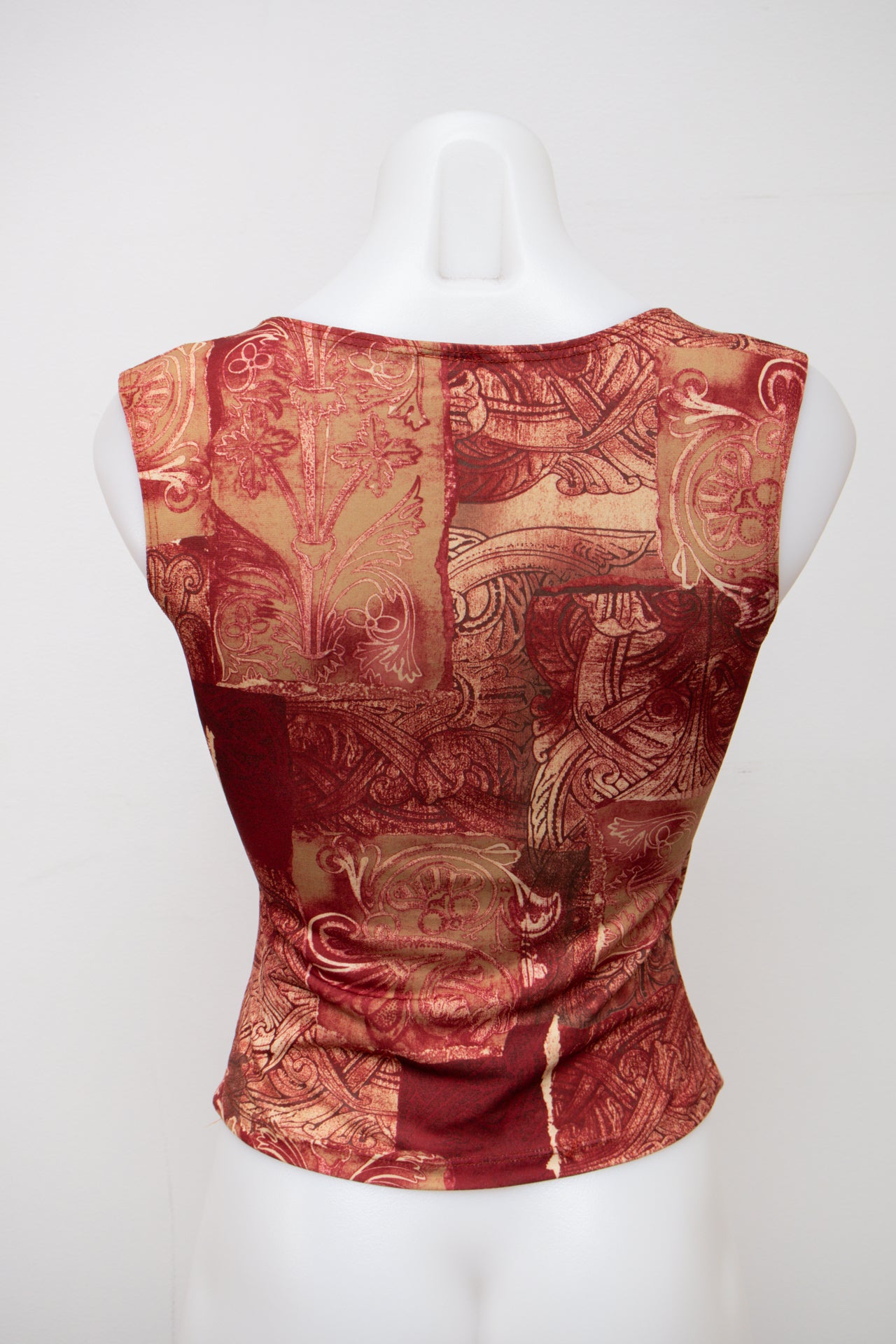 #45 579 Tank Top Red | c. 194 | Size 8