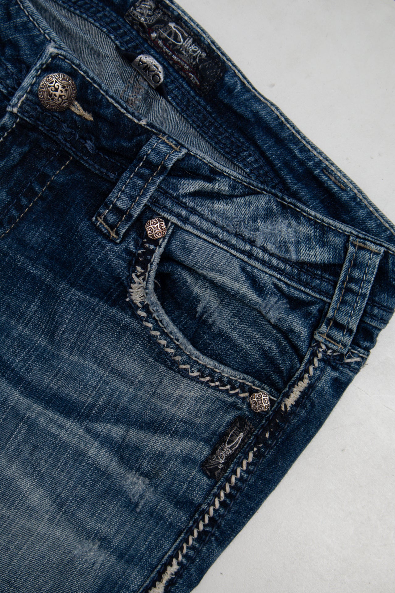 #136 Silver Jeans Blue | c. 197 | Size 10