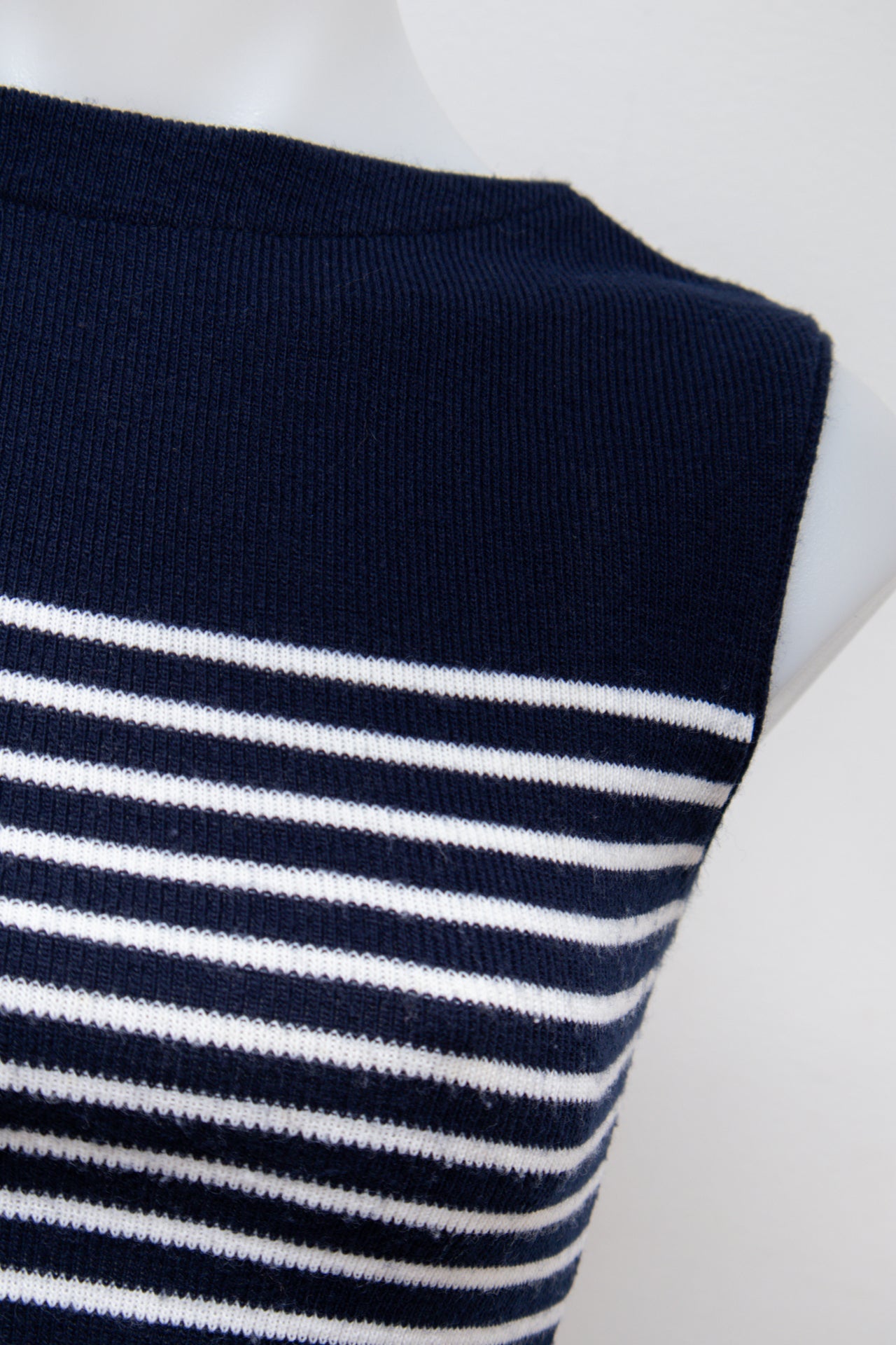 #73 Jennyfer Tank Top Navy | c. 192 | Size 8