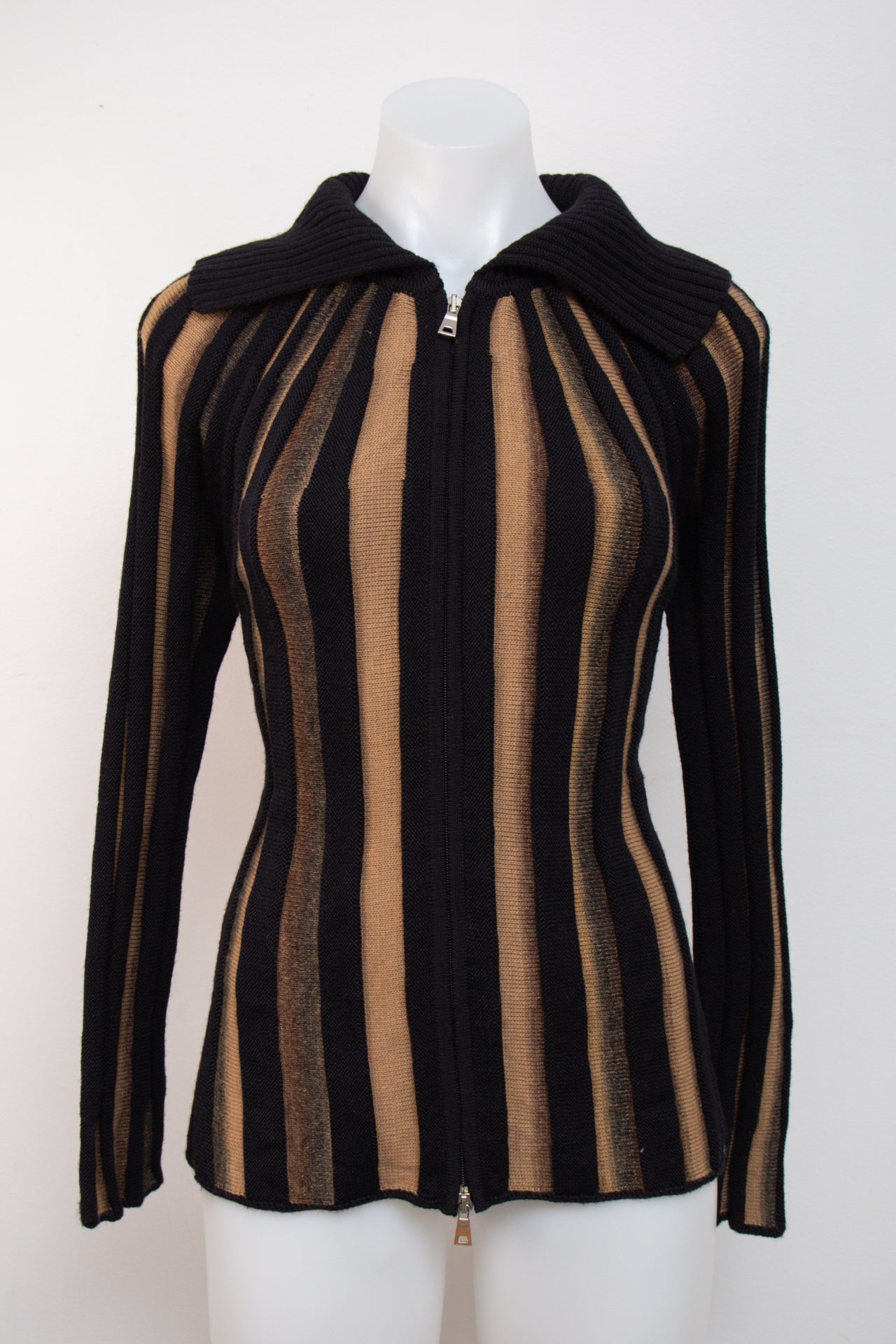 #153 ANGE T-shirt Black | c. | Size 8