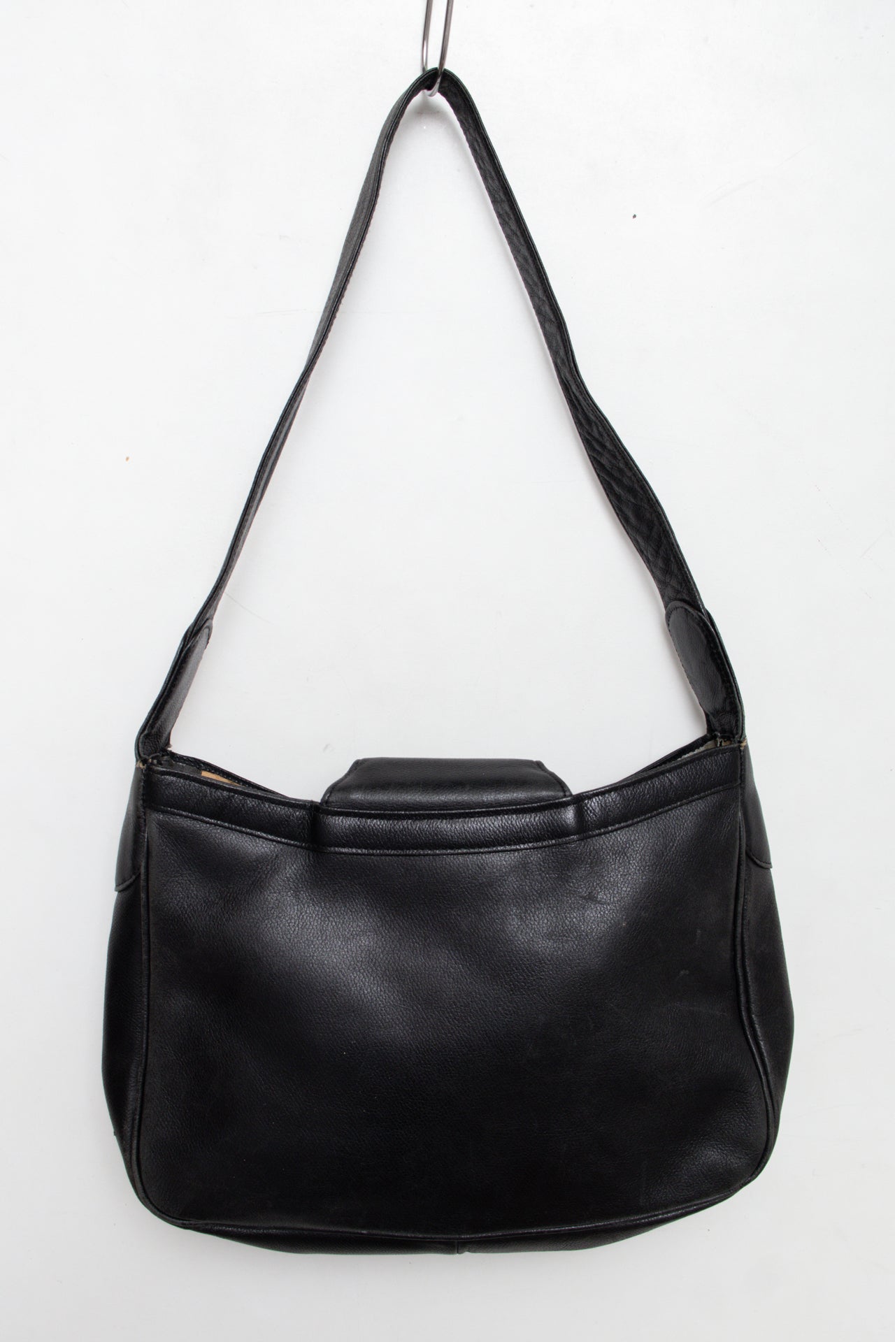 #141 Shoulder Bag Black | c. | Size