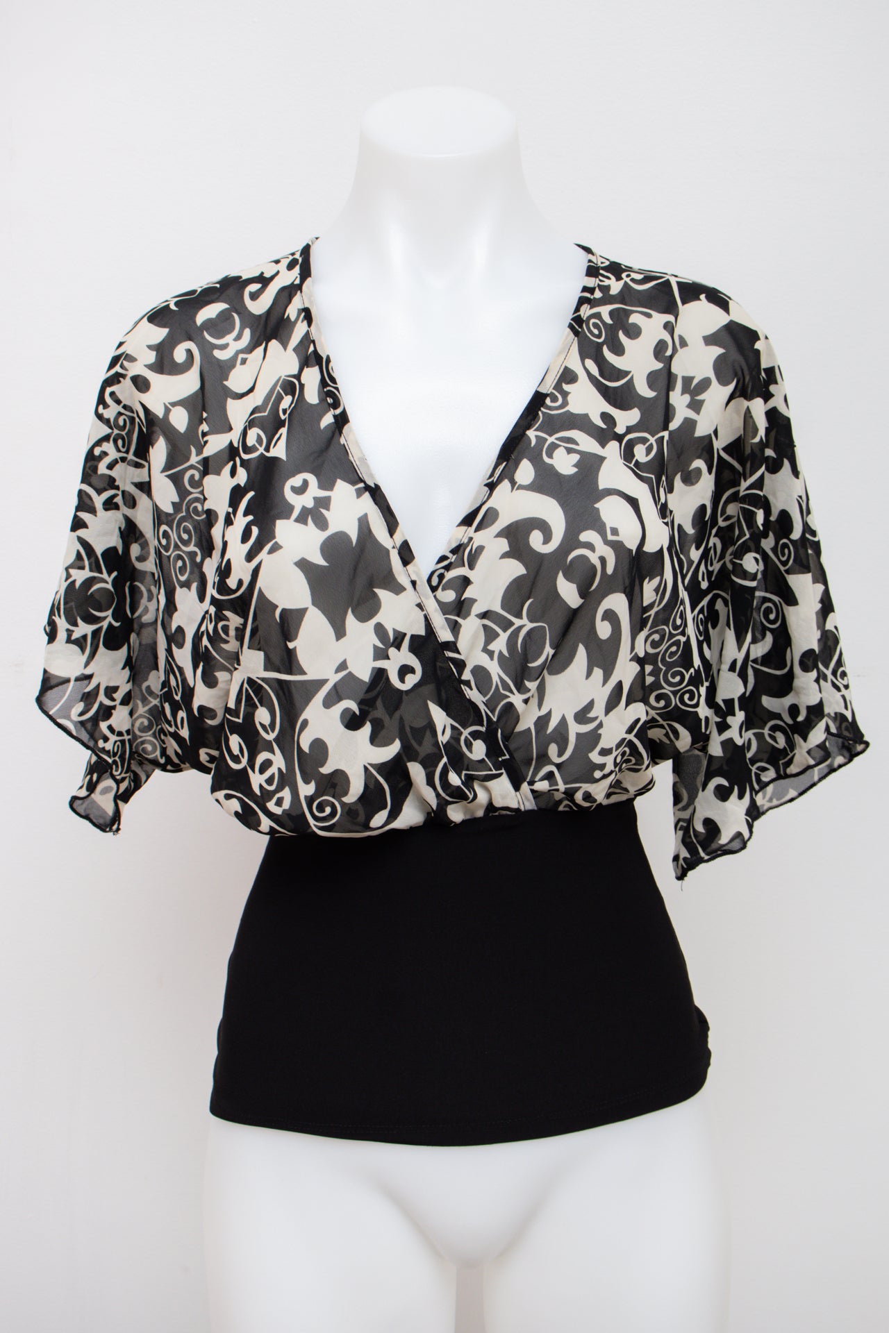 #50 Siren Lily Cami Top Black | c. 194 | Size 8
