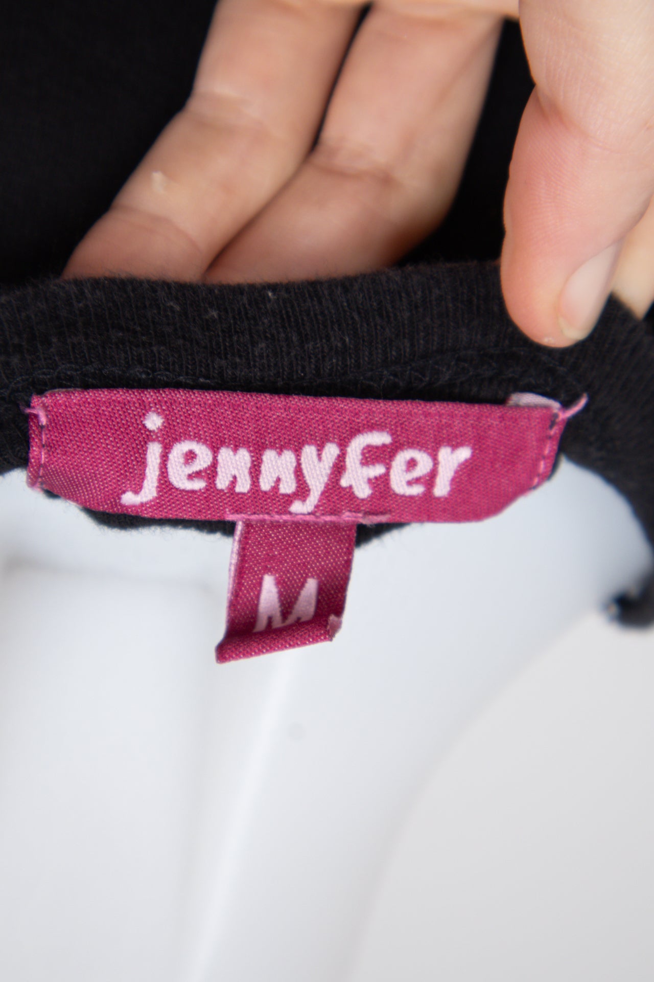 #044 Jennyfer T-shirt Black | c. 204 | Size 8