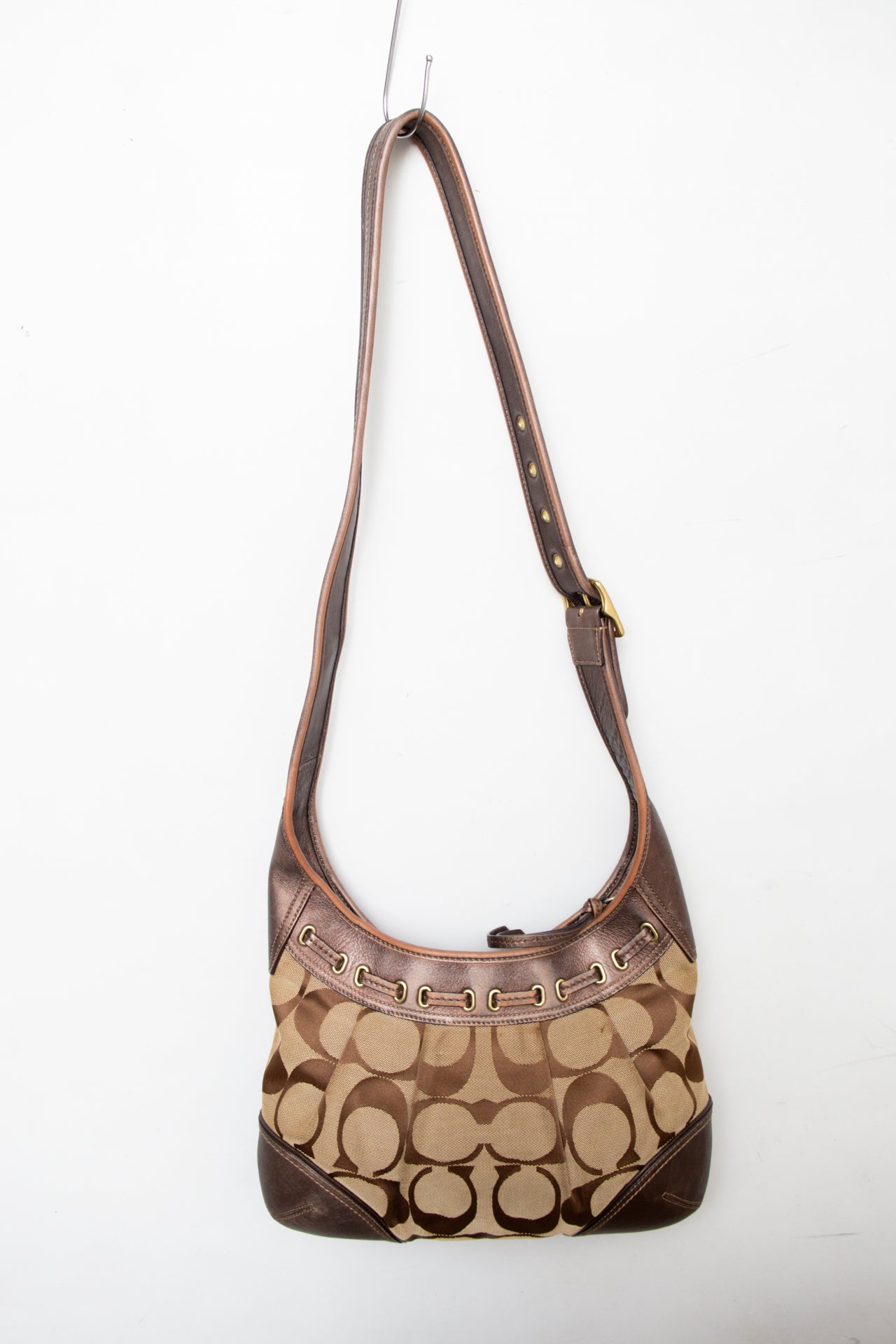 #178 Coach Shoulder Bag Brown | c. 206 | Size