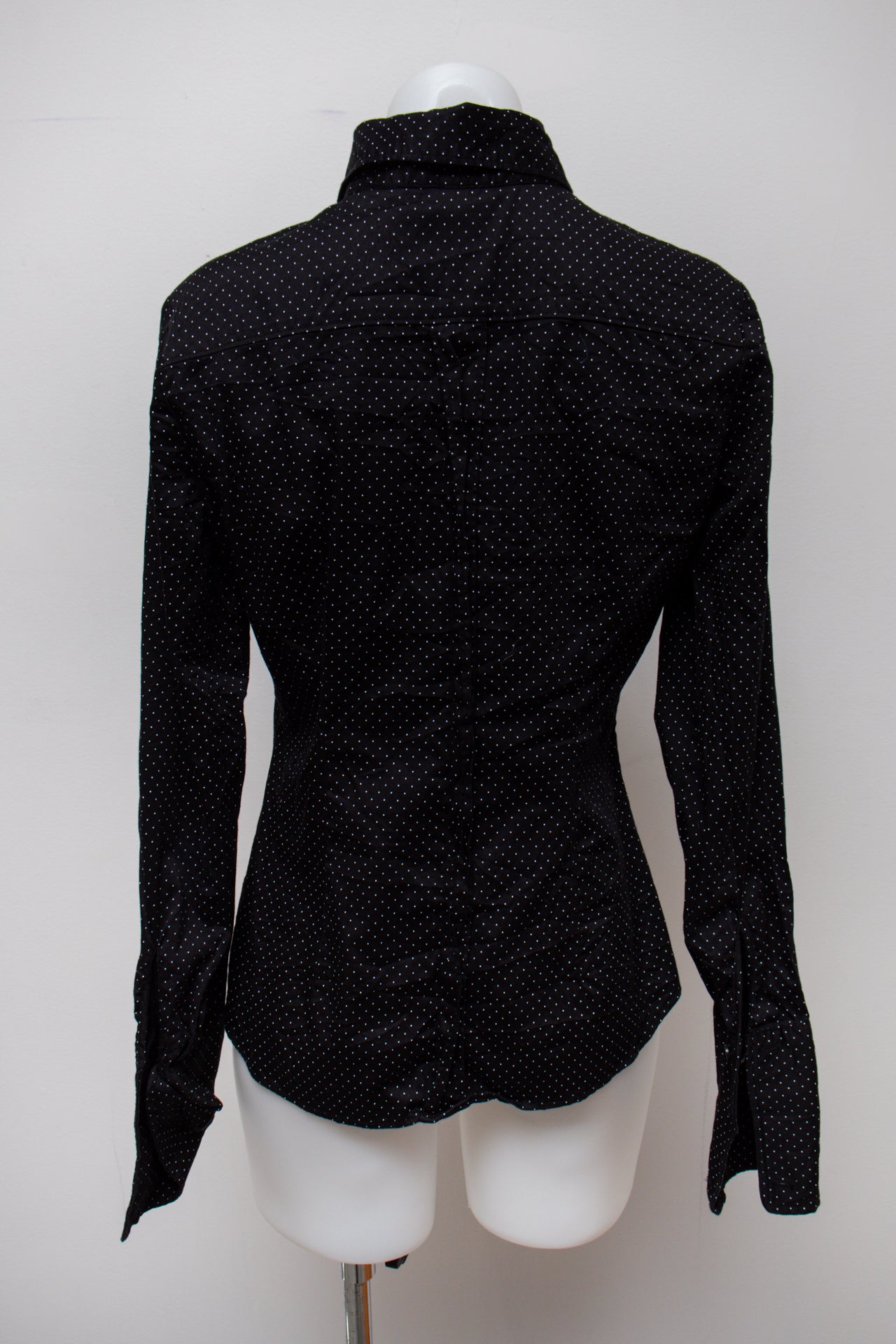 #53 New York & Company Stretch T-shirt Black | c. 189 | Size 10
