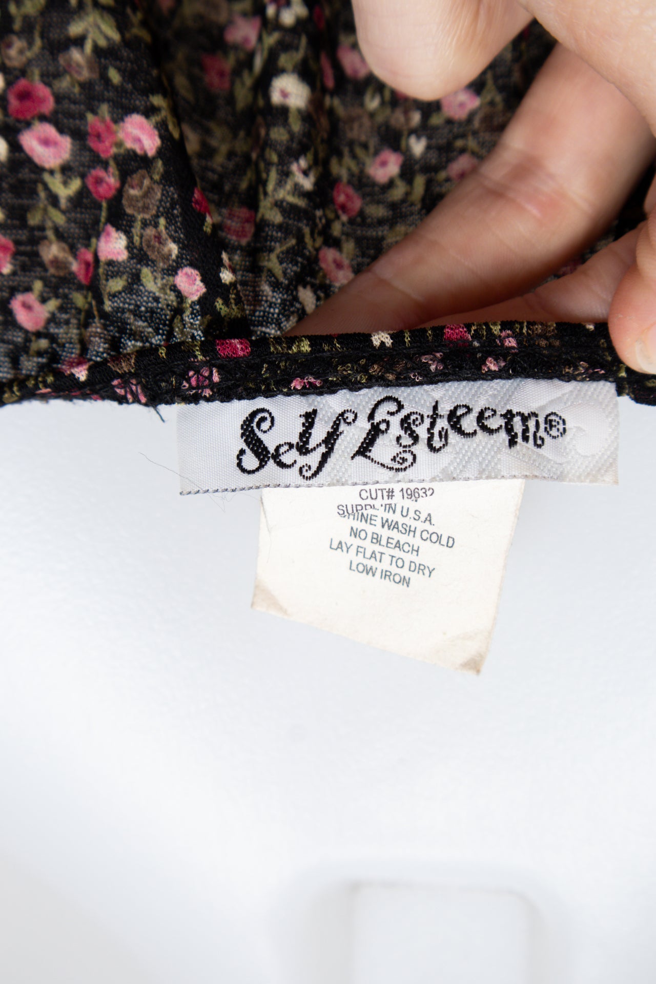#008 Self Esteem T-shirt Black | c. 207 | Size 8