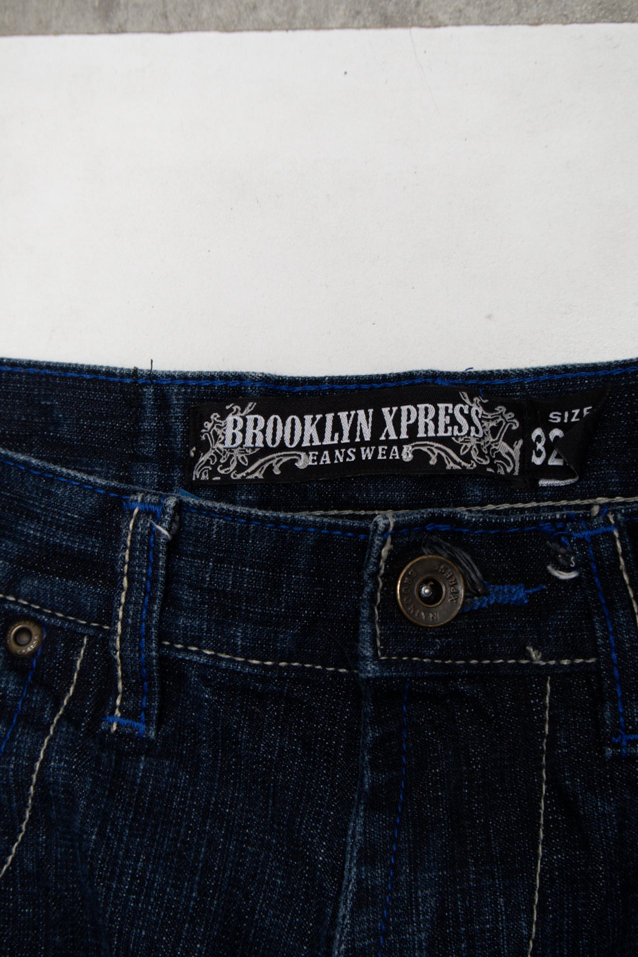 #140 Brooklyn Xpress Jeans Blue | c. 197 | Size 10