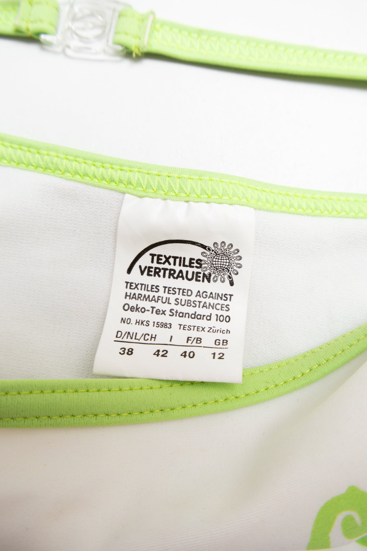#092 Bikini White | c. 213 | Size 8