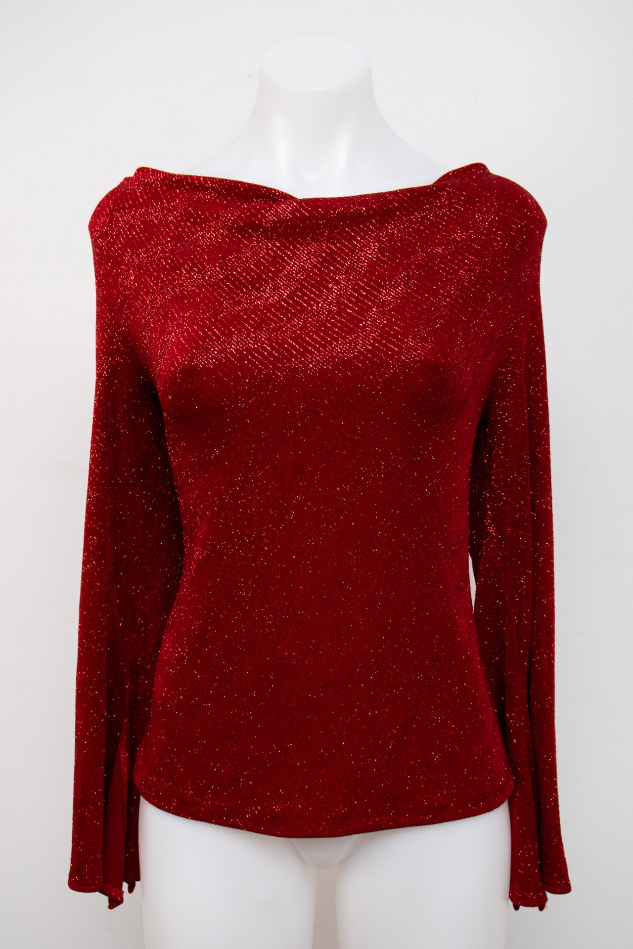 #072 T-shirt Red | c. 202 | Size 10
