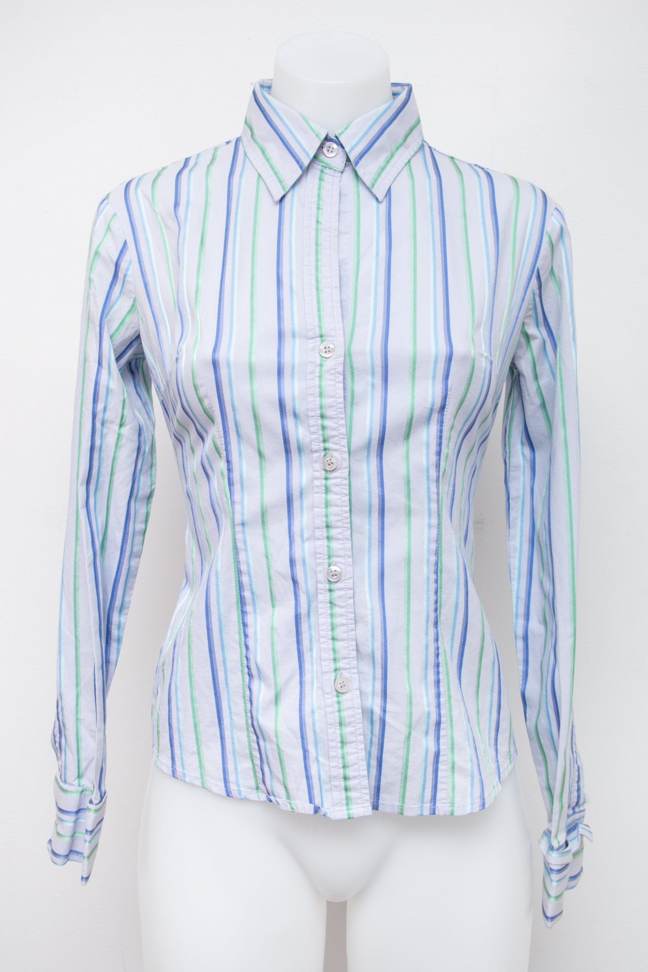 #83 New York & Company T-shirt White | c. 195 | Size 8
