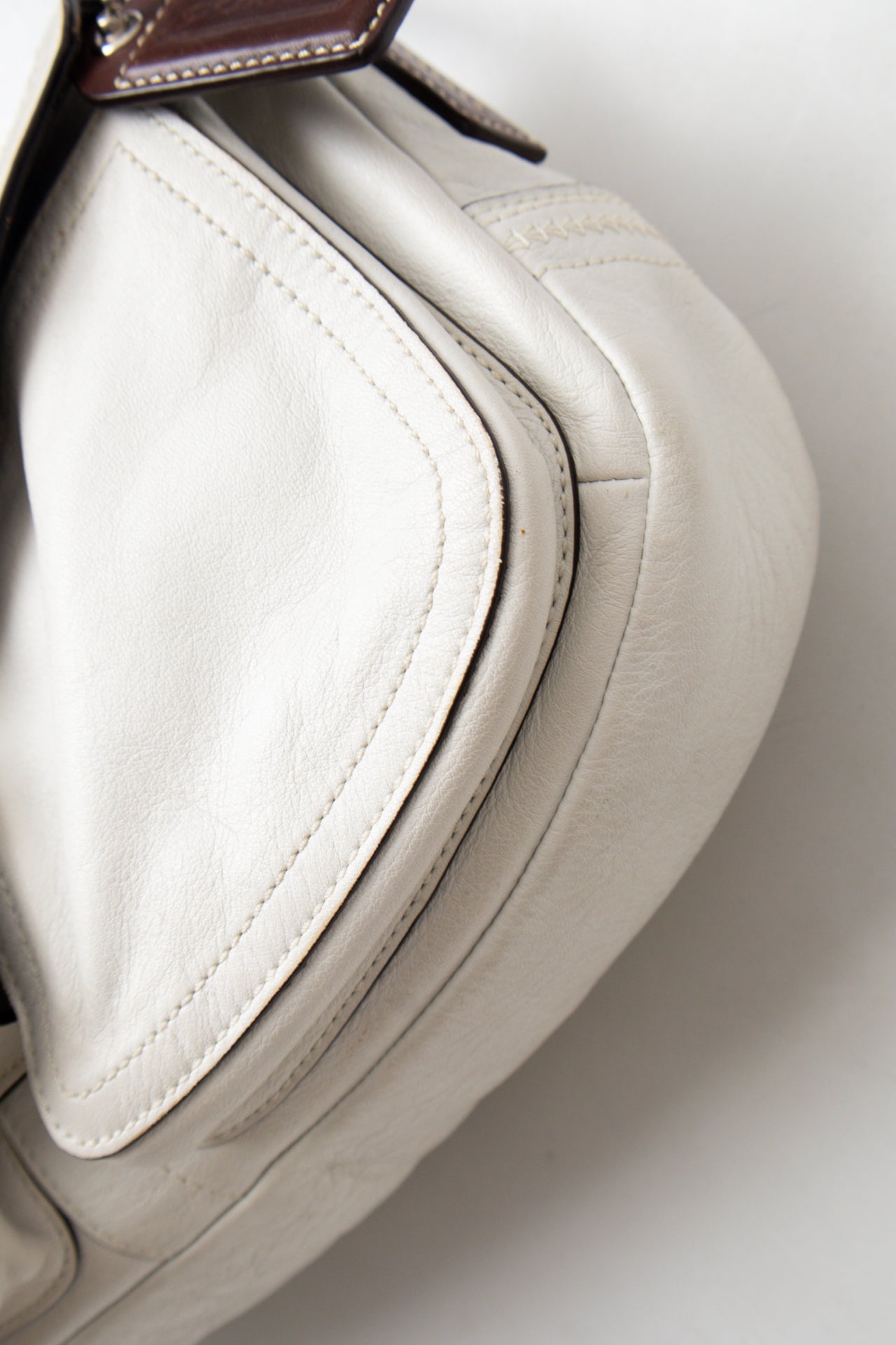 #179 Coach Shoulder Bag White | c. 200 | Size