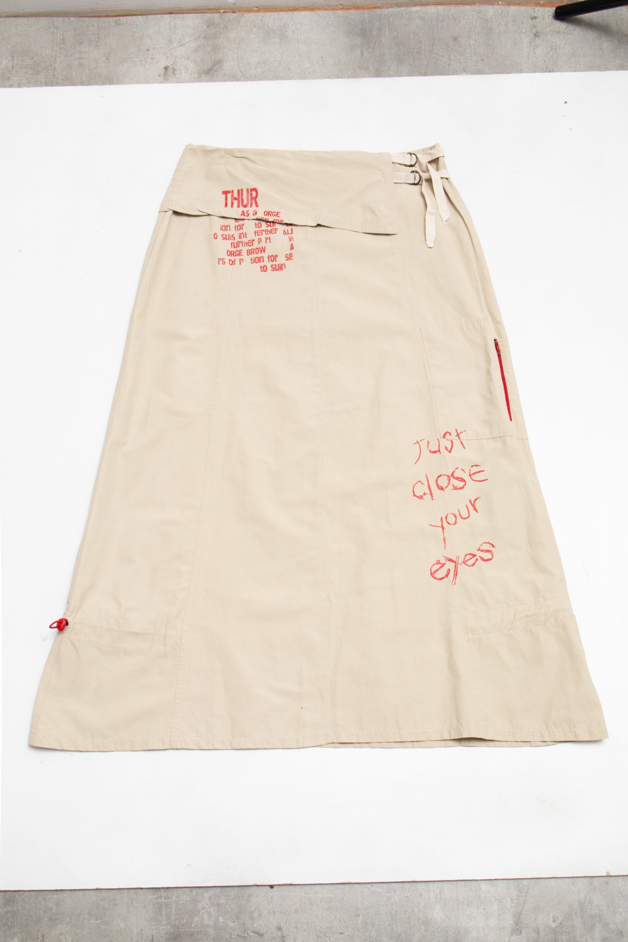 #094 Cache Cache Skirt Beige | c. 203 | Size 8