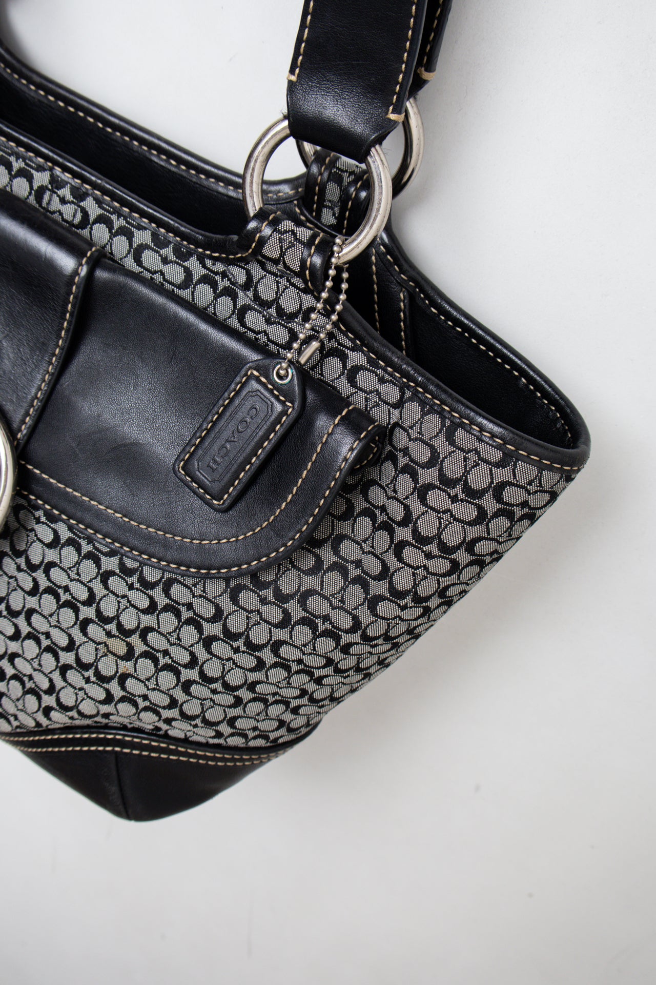 #185 Coach Shoulder Bag Black | c. 200 | Size