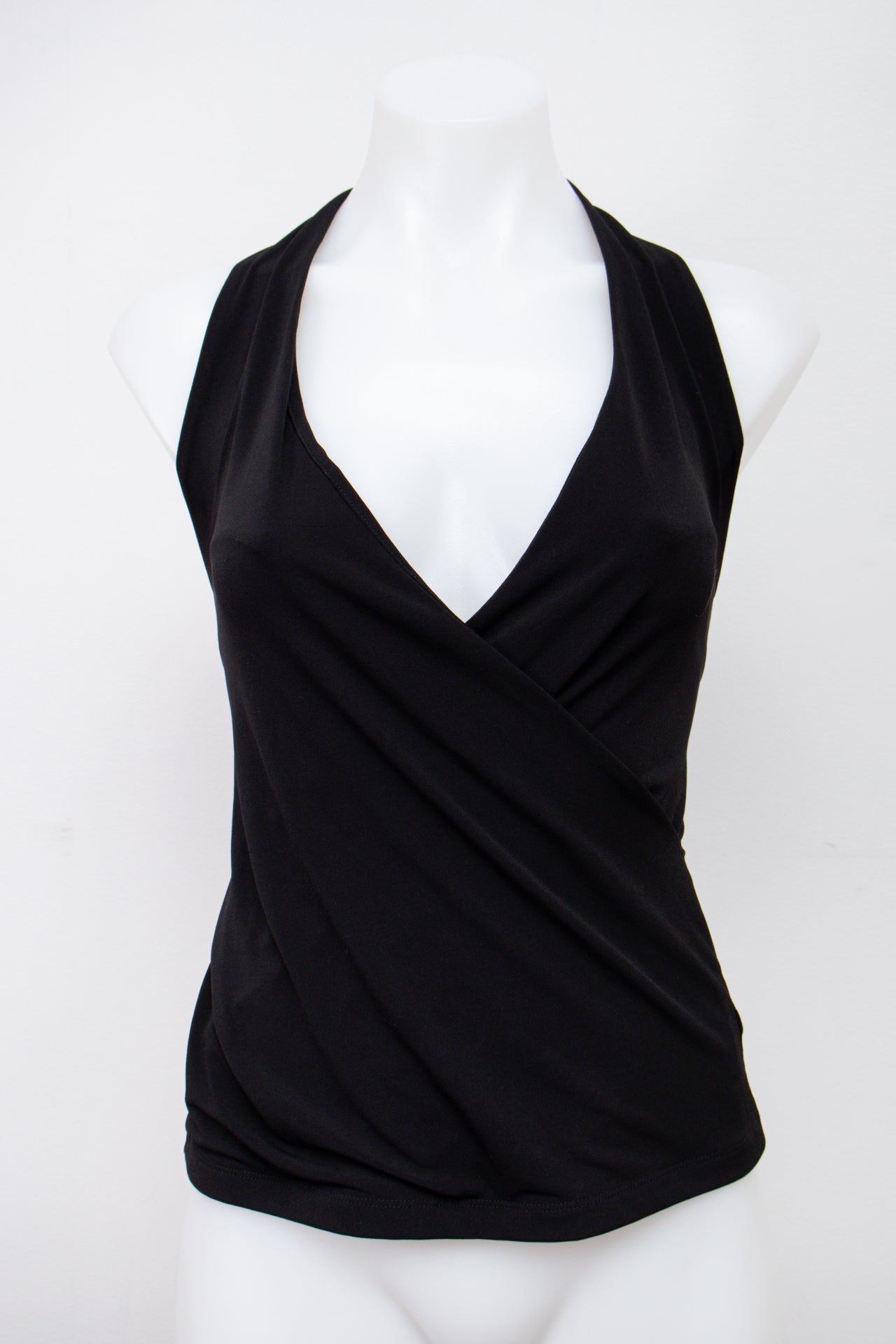 #88 New York & Company Halter Top Black | c. 198 | Size 8