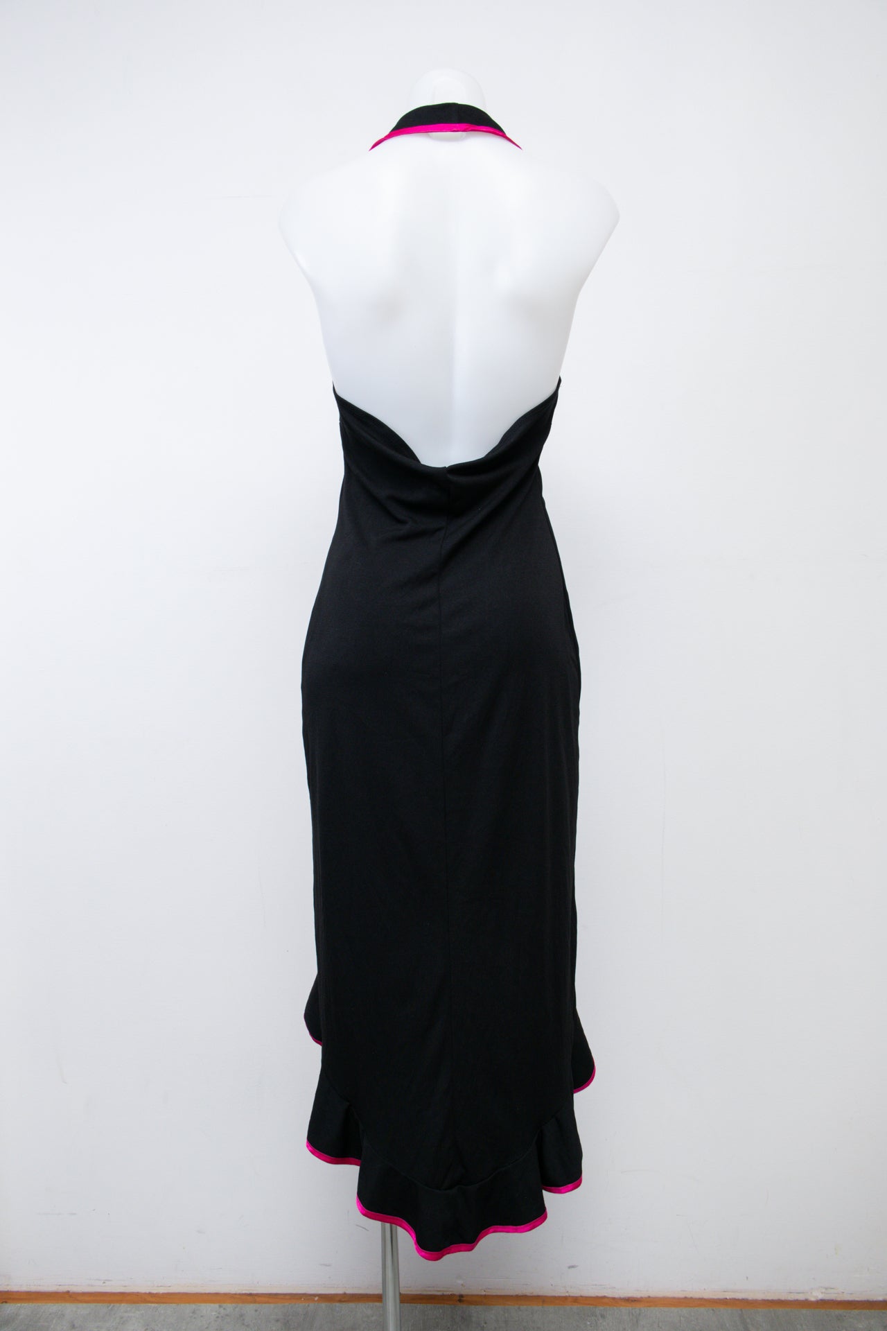 #132 Rampage Halter Top Black | c. 207 | Size 10