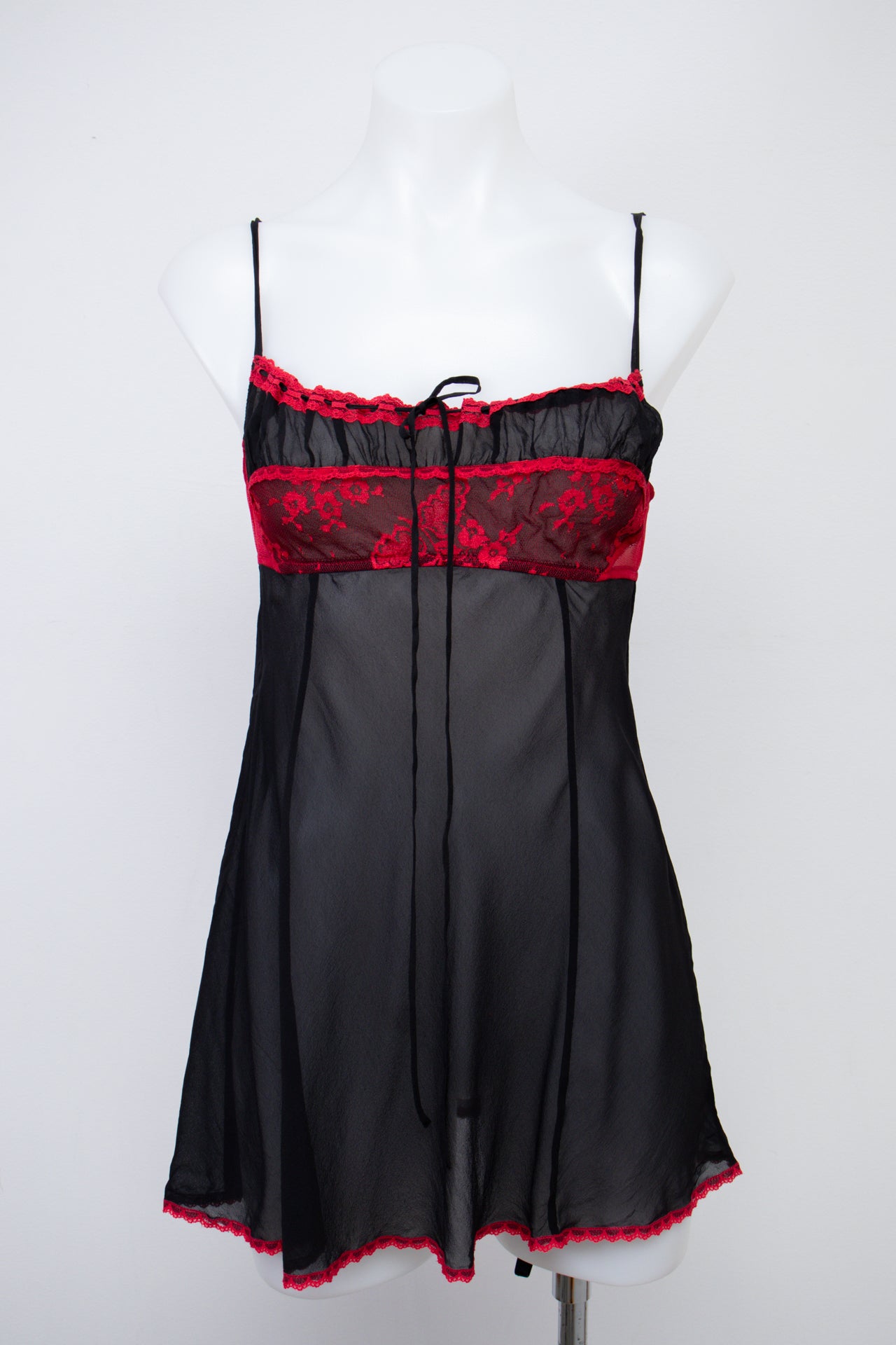 #047 Victoria's Secret Cami Top Black | c. 200 | Size 8