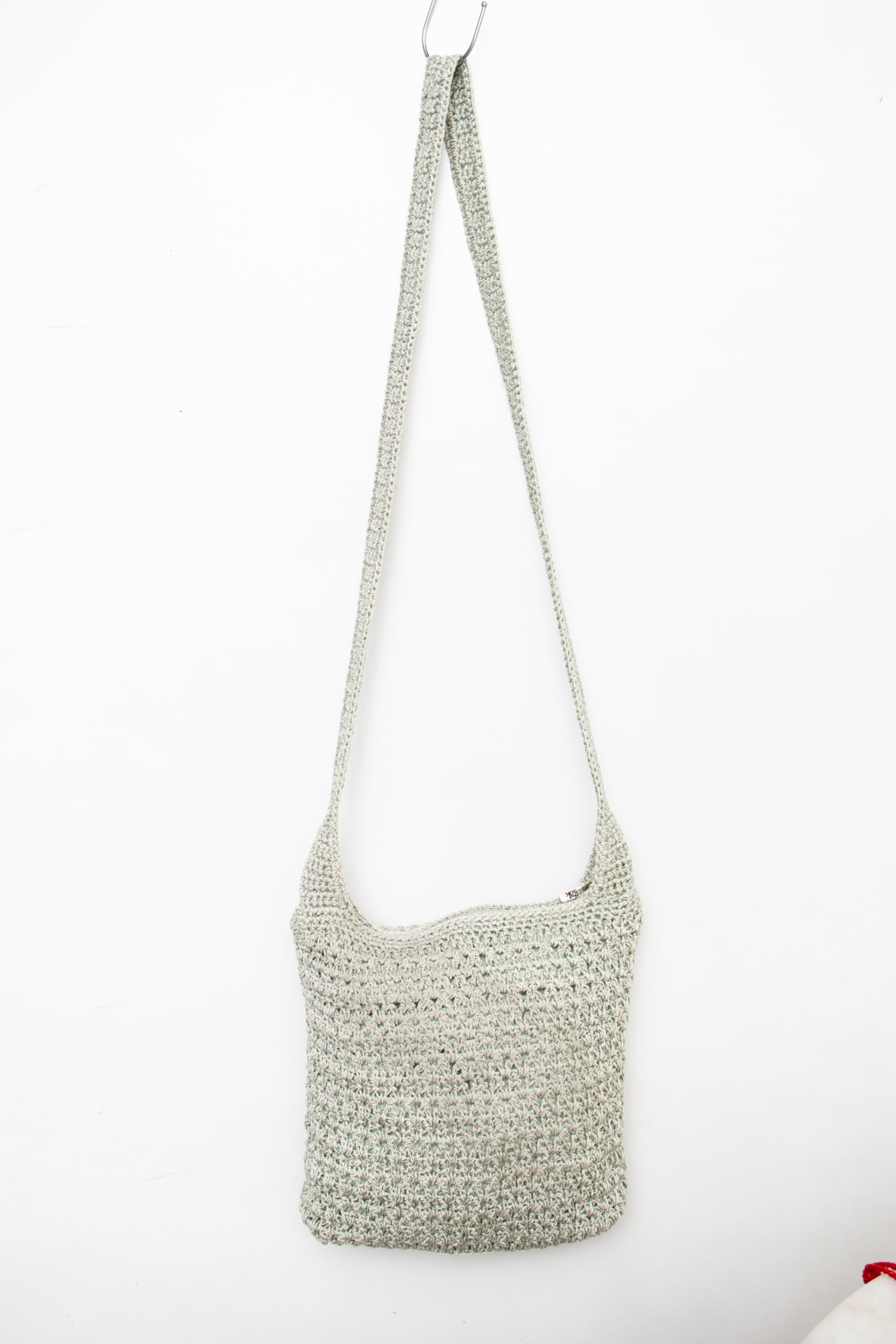 #202 The Sak Shoulder Bag Green | c. 196 | Size