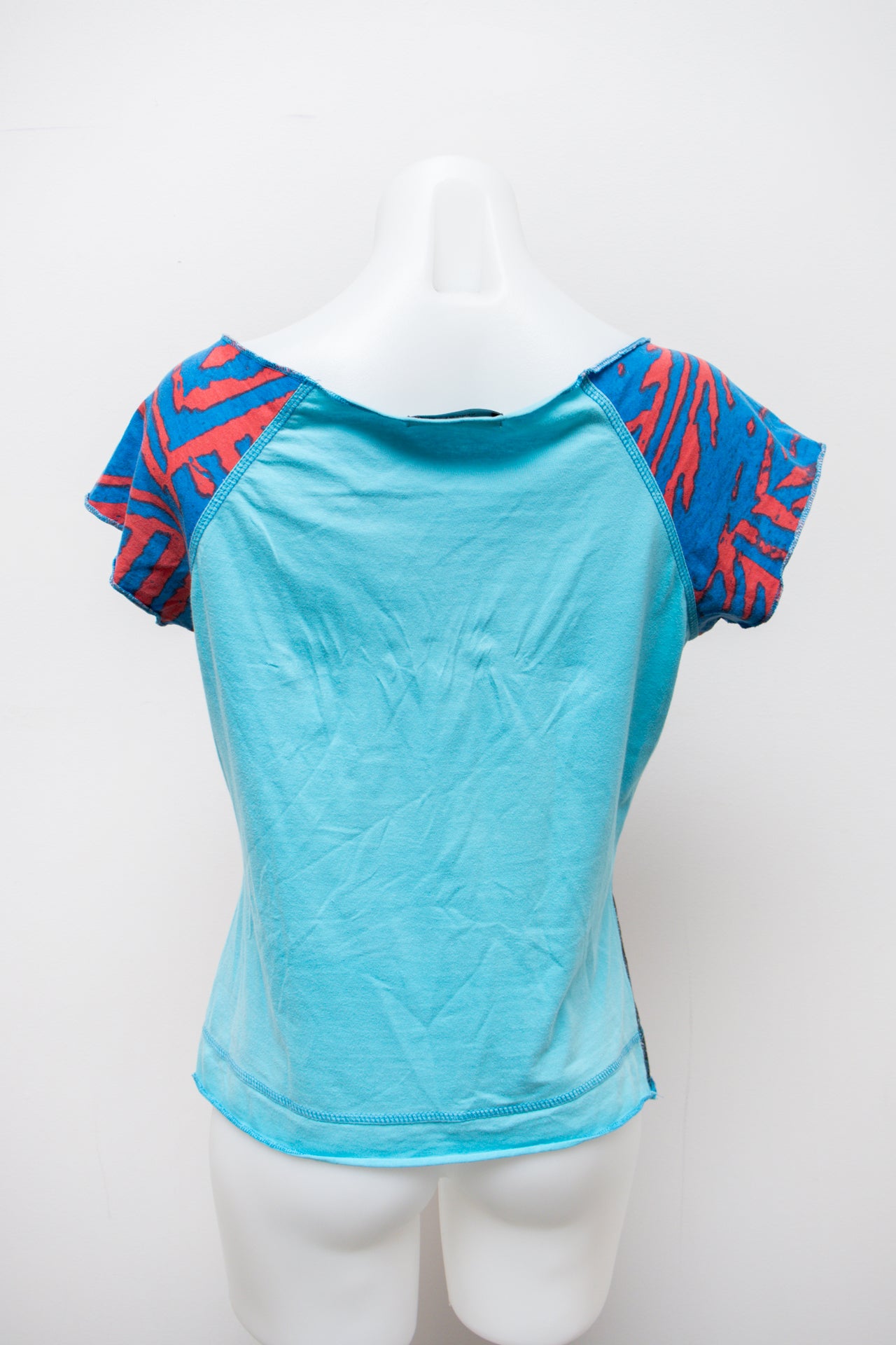 #09 Vero Moda T-shirt Blue | c. 192 | Size 8