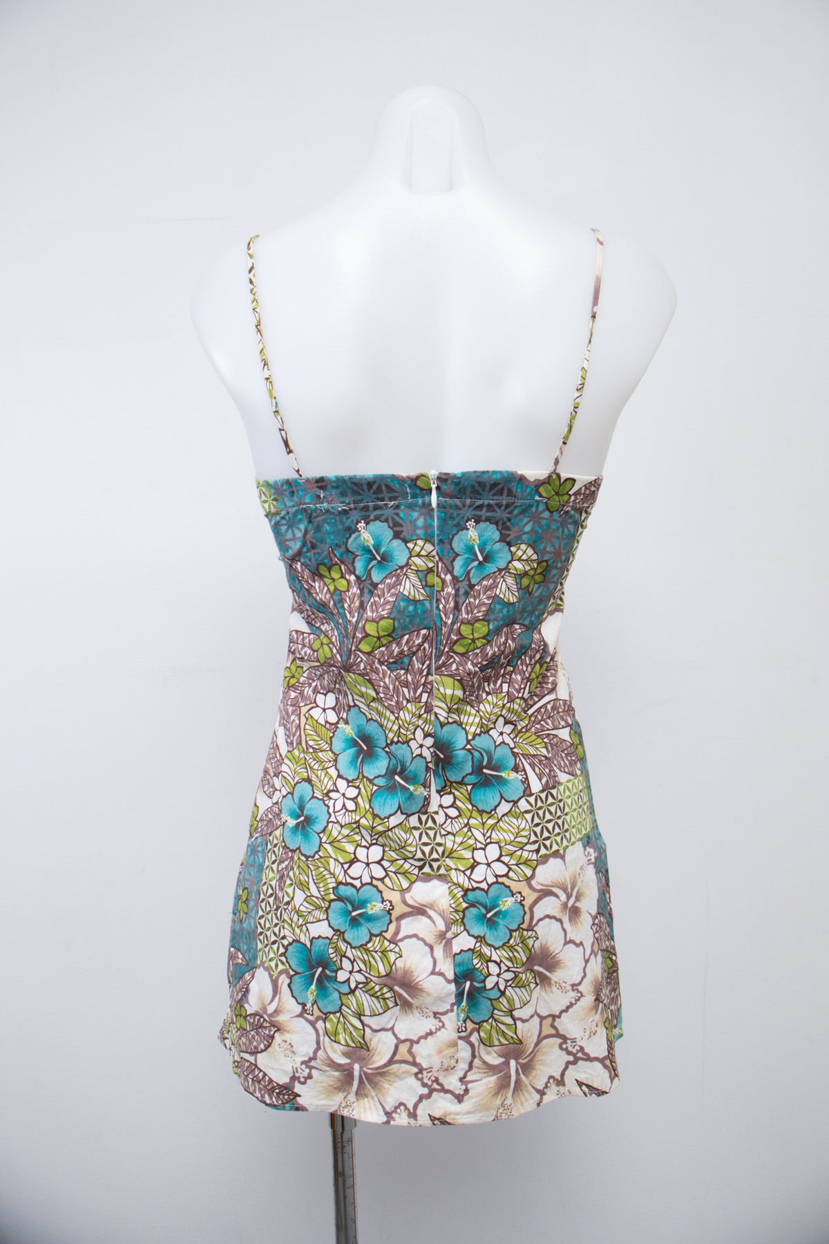 #126 Mikenclo Camisole Blue | c. 207 | Size 8