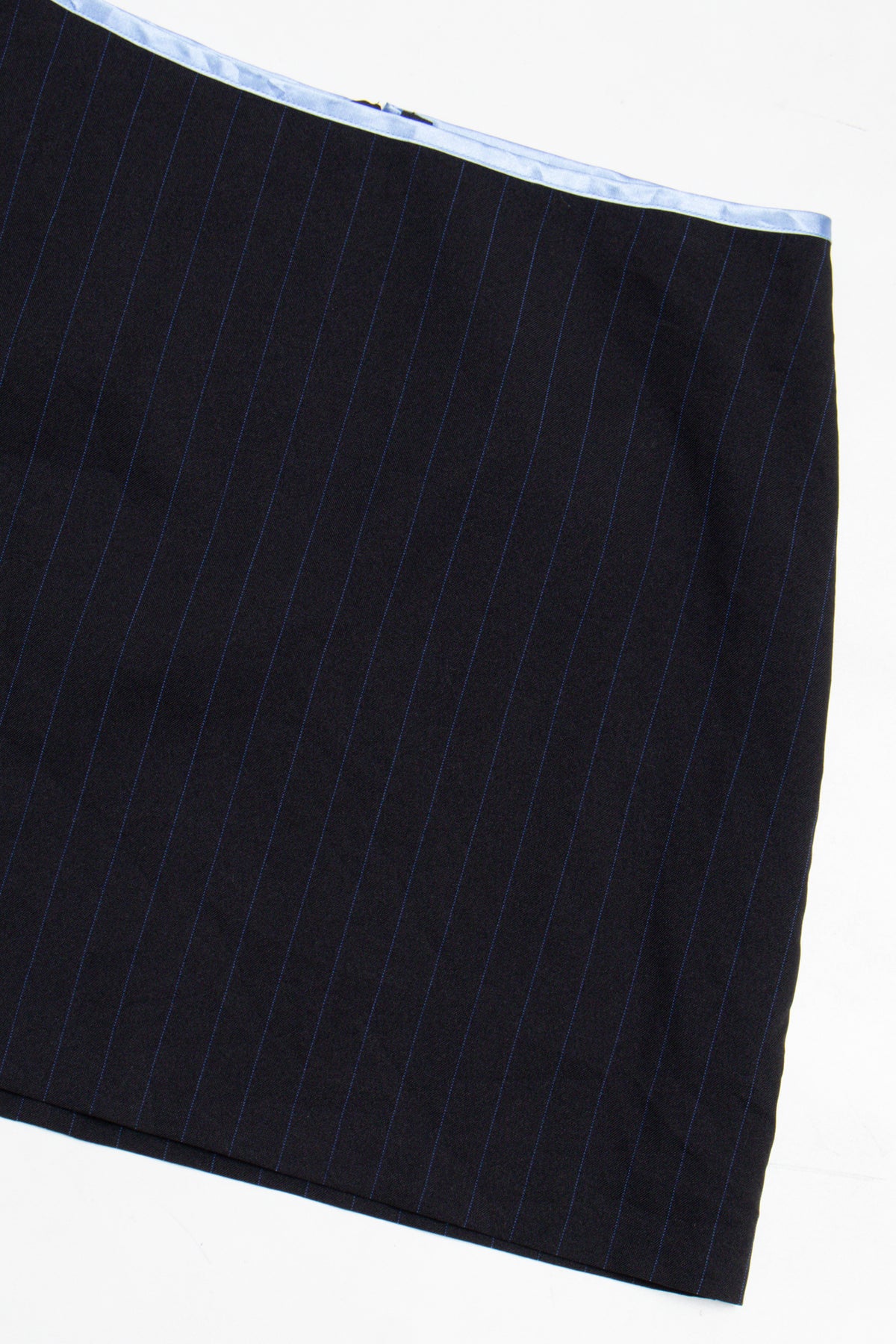 #151 Byer Too! Mini Skirt Black | c. 209 | Size 8