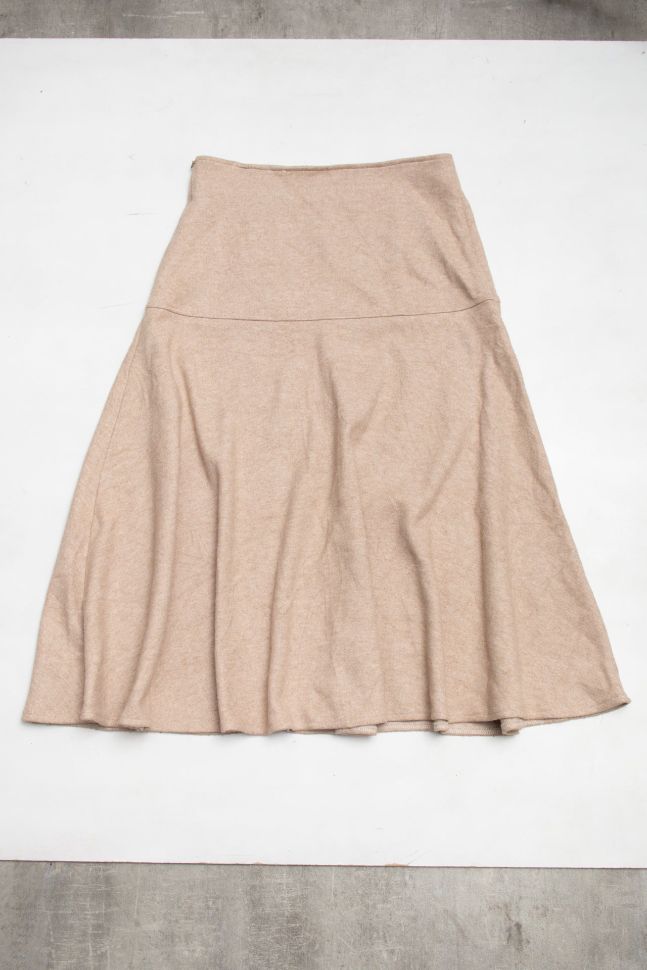 #157 OGL Skirt Beige | c. 197 | Size 10