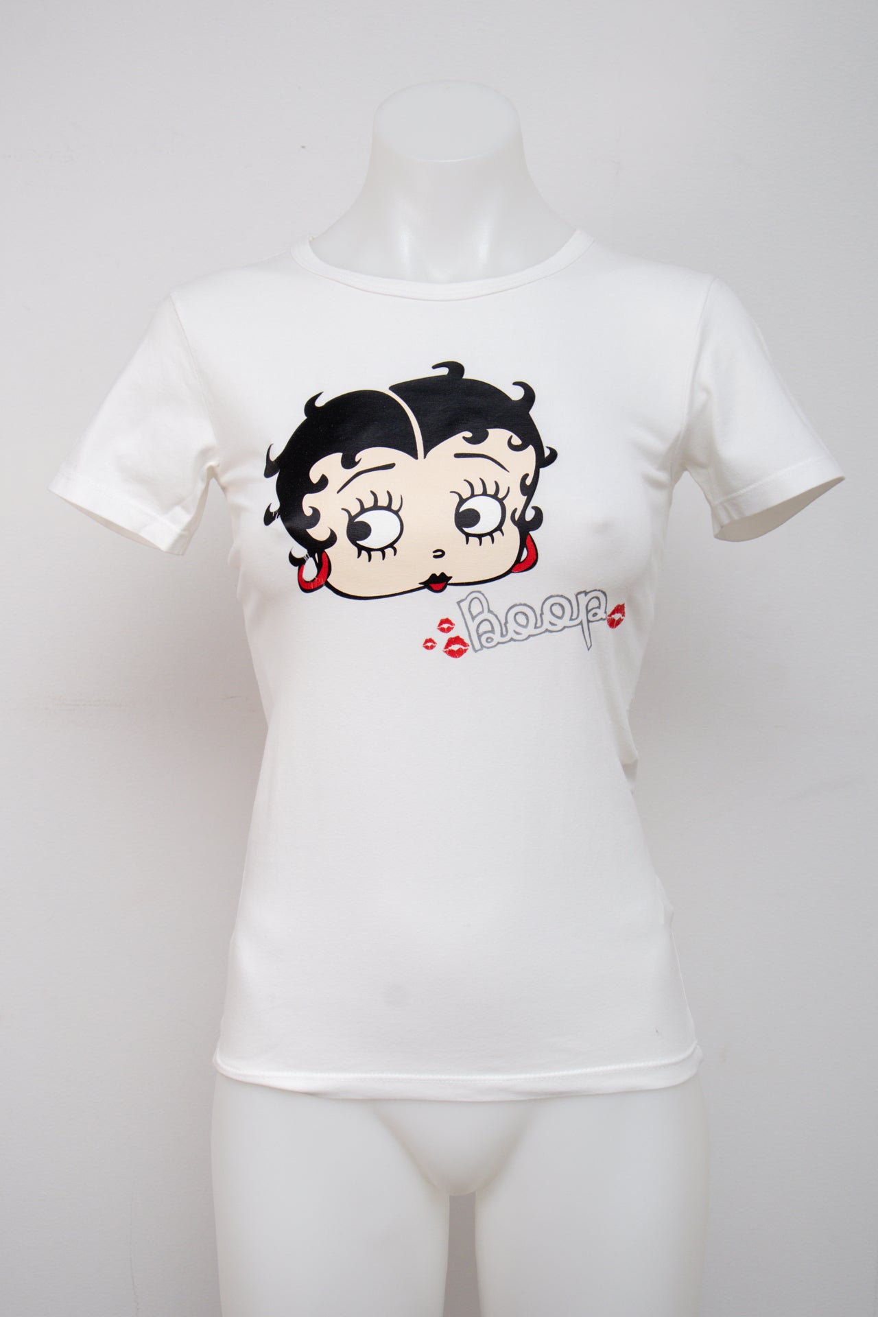 #043 Radio Days T-shirt White | c. 201 | Size 8