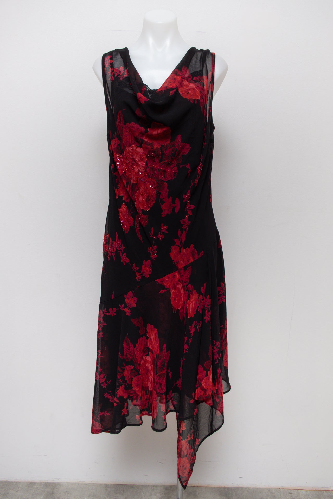 #120 Camisole Black | c. 190 | Size 10