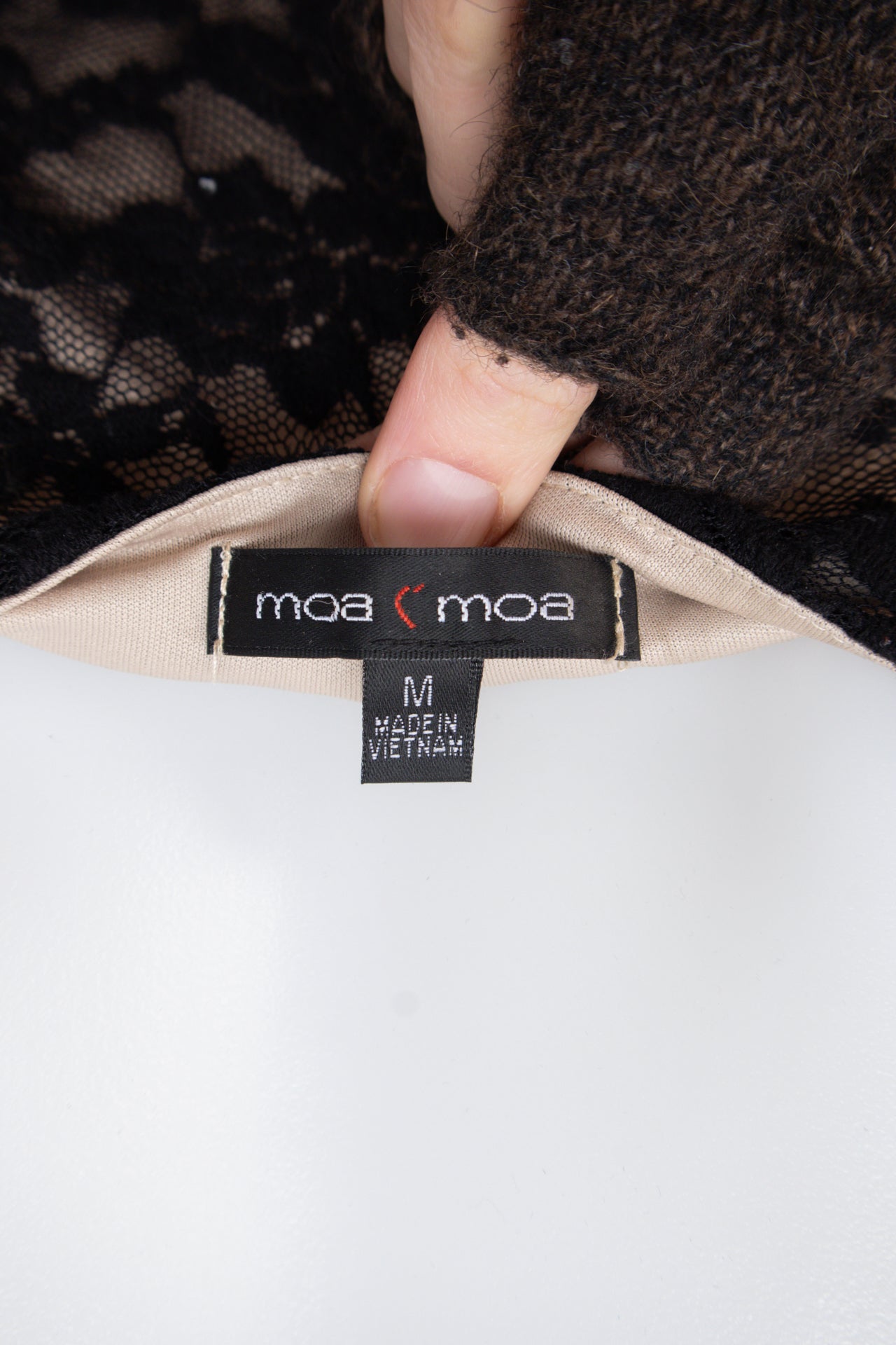 #055 Moa Moa Cami Top Black | c. 199 | Size 8/10
