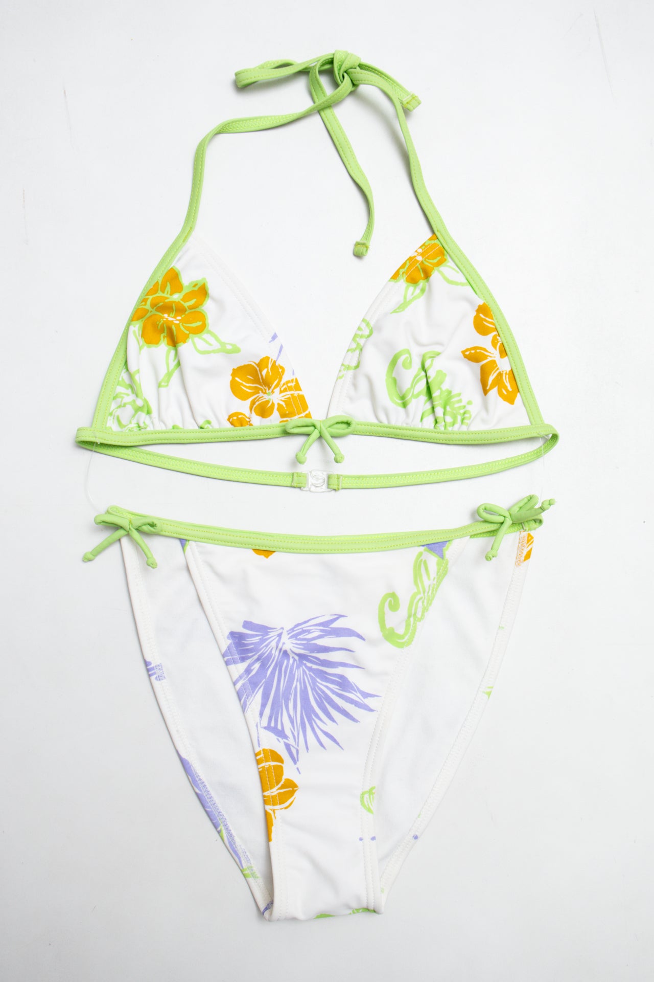 #092 Bikini White | c. 213 | Size 8