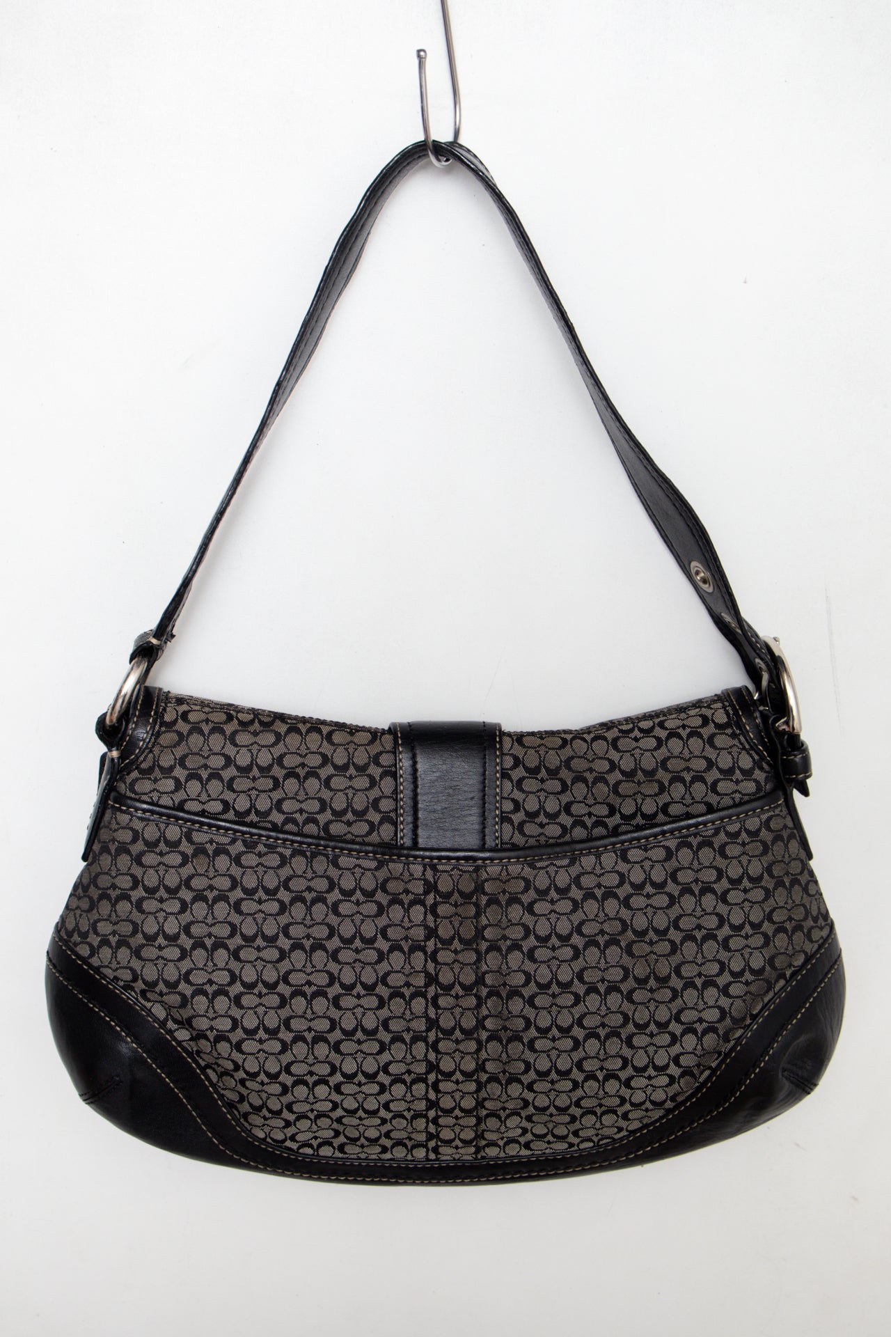 #158 Coach Shoulder Bag Black | c. 187 | Size