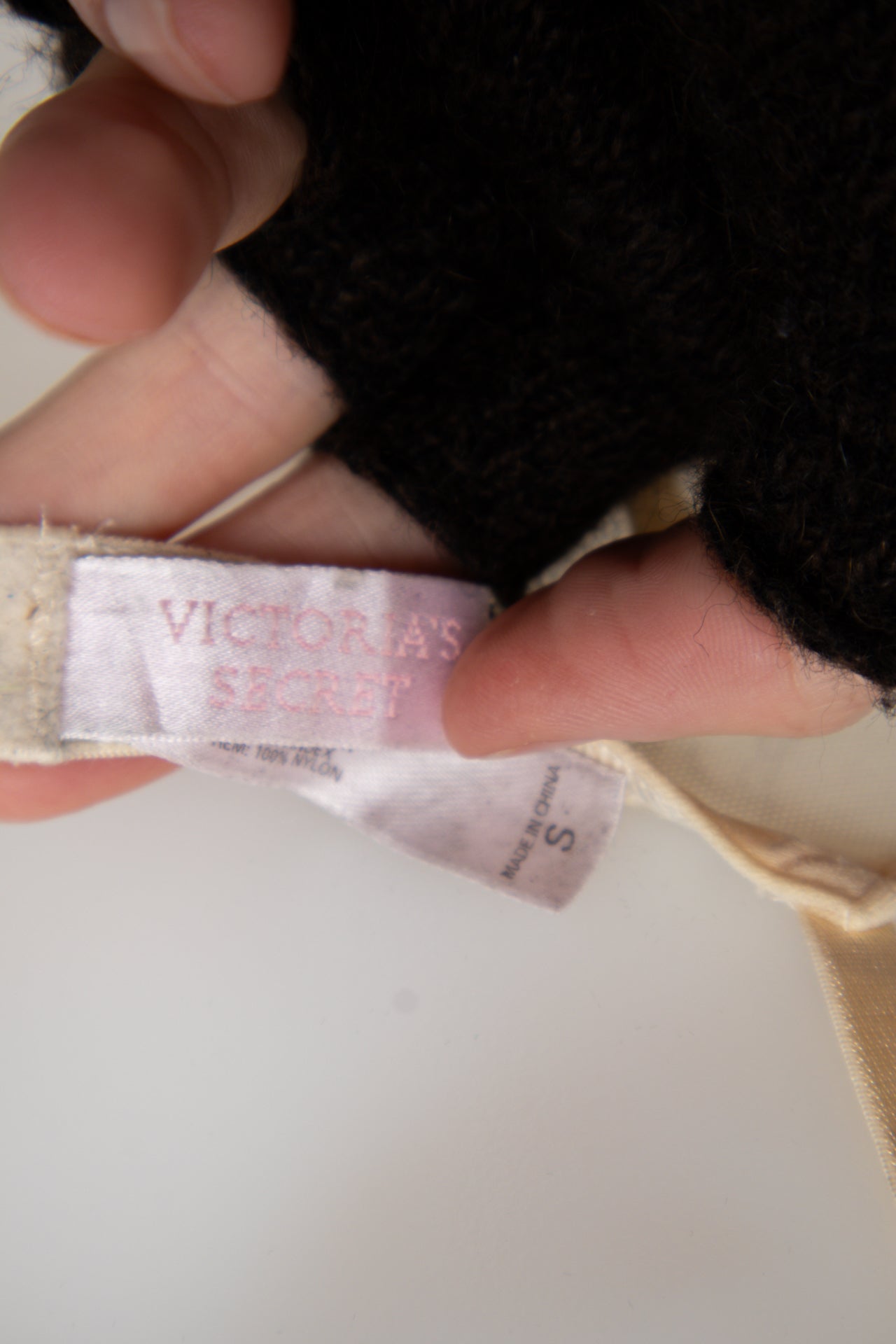 #82 Victoria's Secret Camisole Beige | c. 197 | Size 8