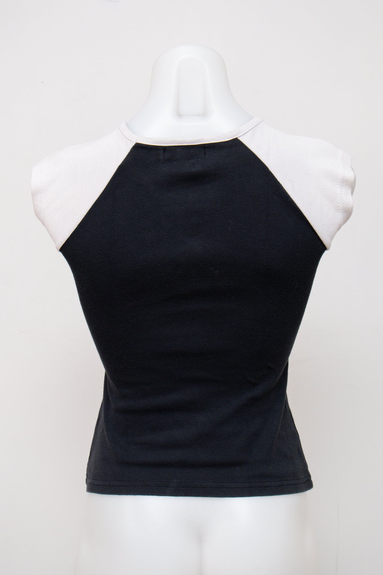 #042 I'm A Woman Tank Black | c. 211 | Size 6