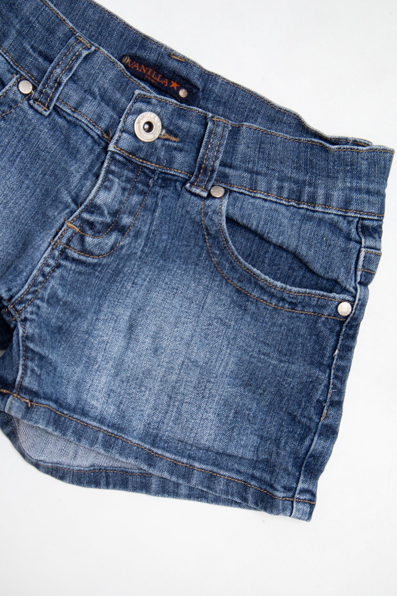 #153 Vanilla Denim Shorts Blue | c. 198 | Size 6