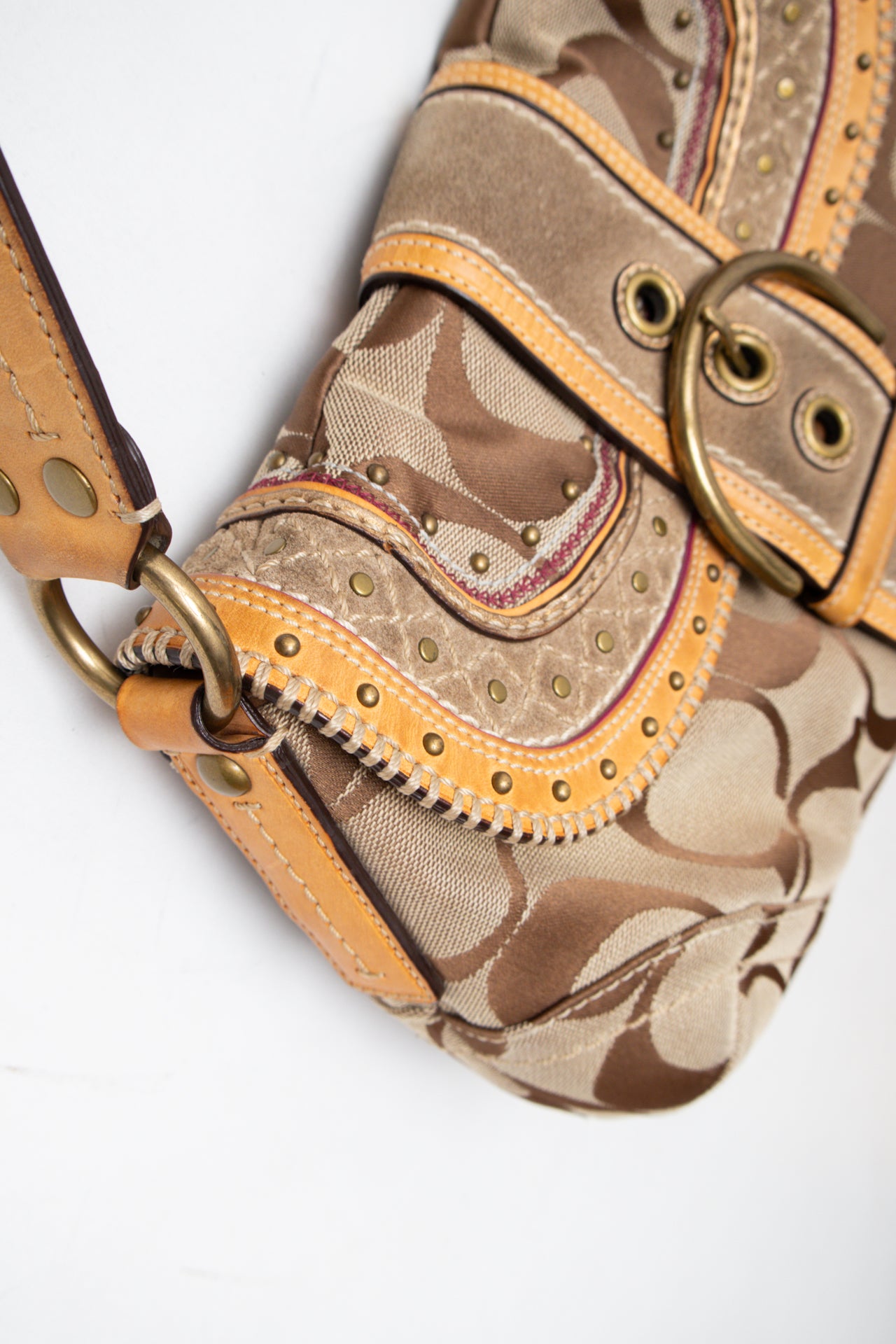 #200 Coach Shoulder Bag Brown | c. 201 | Size