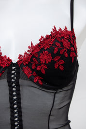 #006 Cami Black | c. 213 | Size 8 / 10D