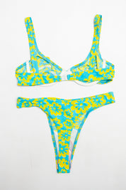 #022 Deadstock Bikini Blue | c. 213 | Size 10