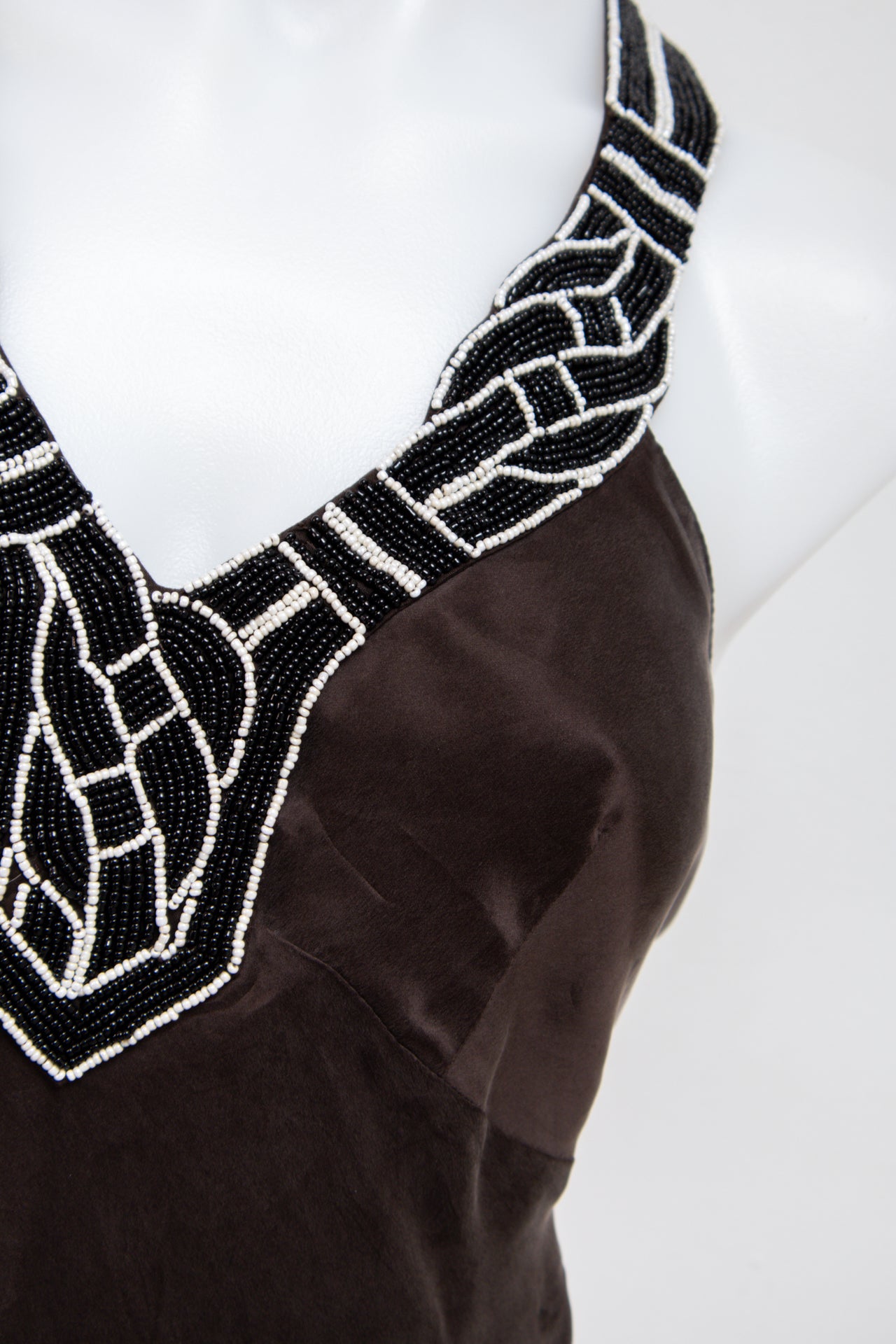 #07 Ann Taylor Silk Halter Brown | c. 196 | Size 6