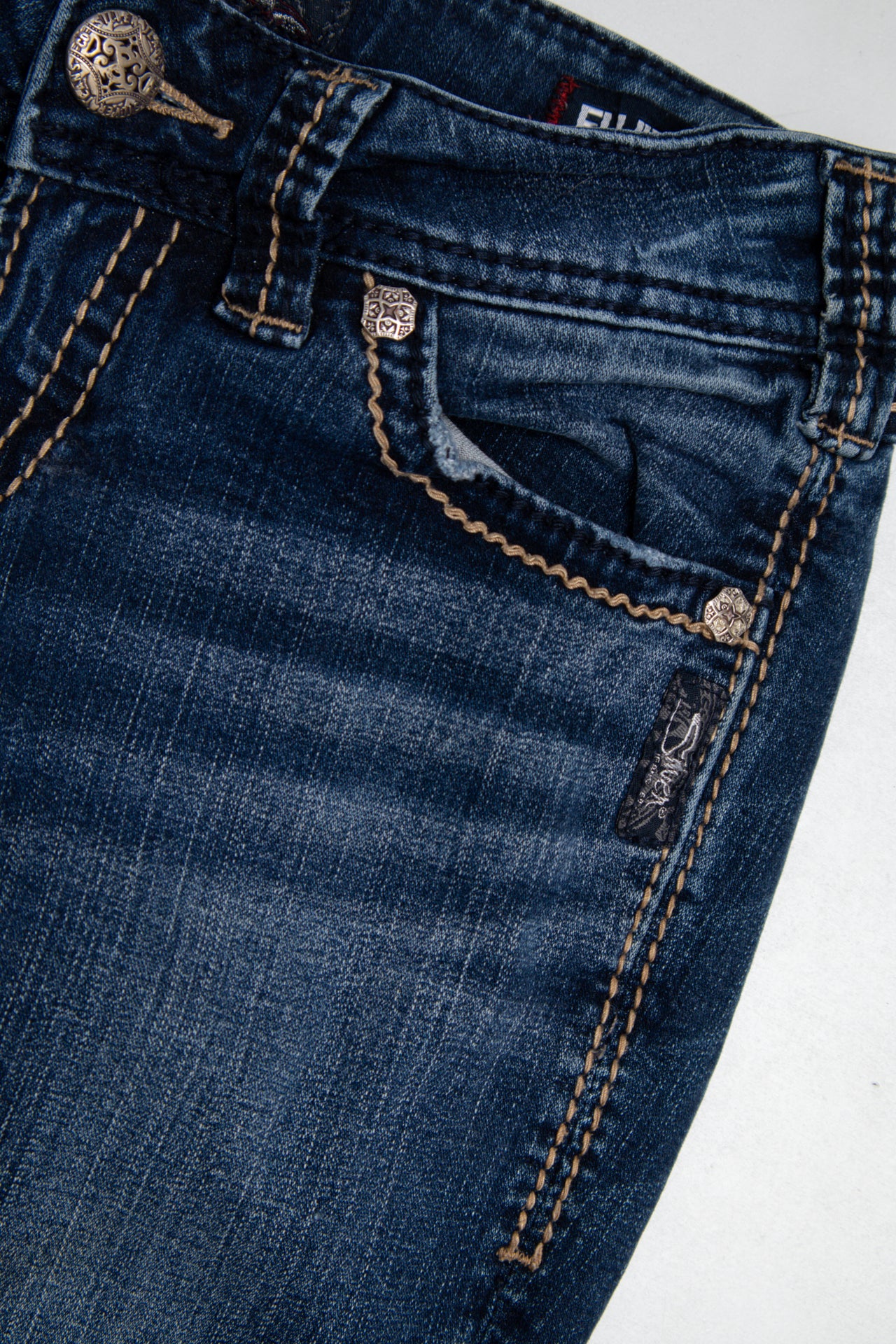 #184 Silver Jeans Blue | c. 195 | Size 4/6