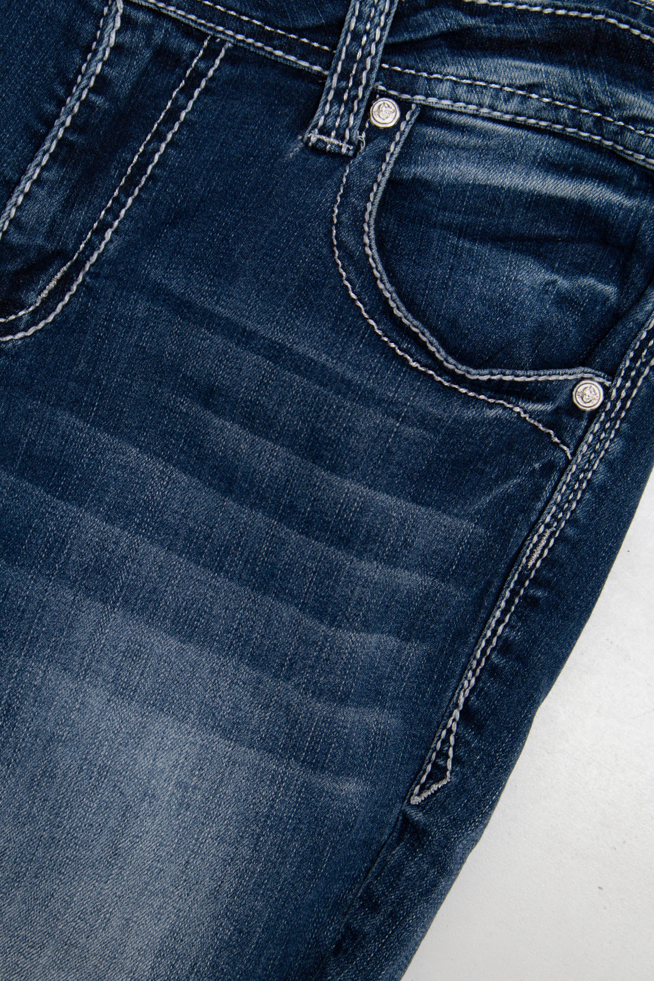 #036 Grace Jeans Blue | c. 206 | Size 10