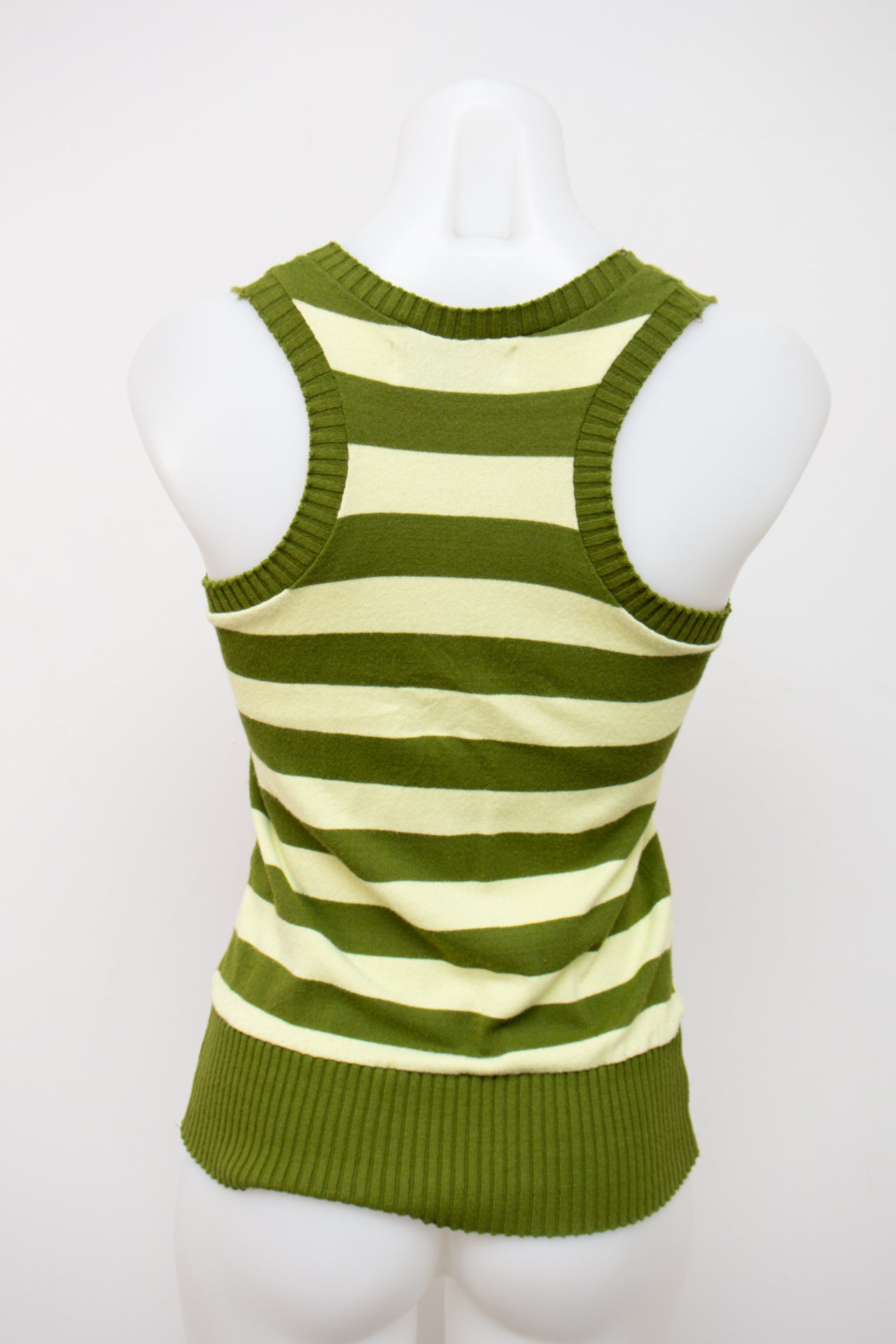 #053 Bsk Garments Tank Top Green | c. 202 | Size 8