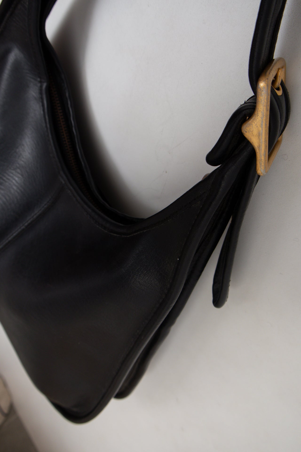 #197 Shoulder Bag Black | c. 195 | Size