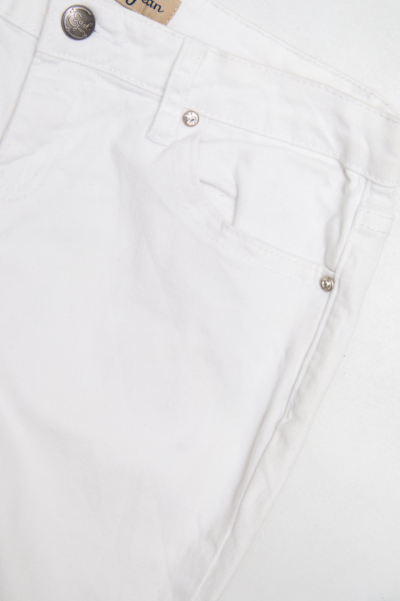 #077 Earl Jean Capris White | c. 209 | Size 6