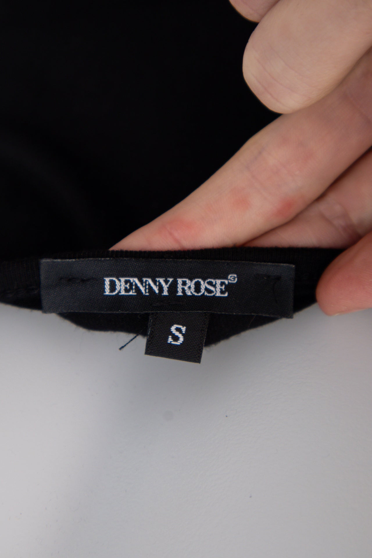 #016 Denny Rose Halter Top Black | c. 202 | Size 8