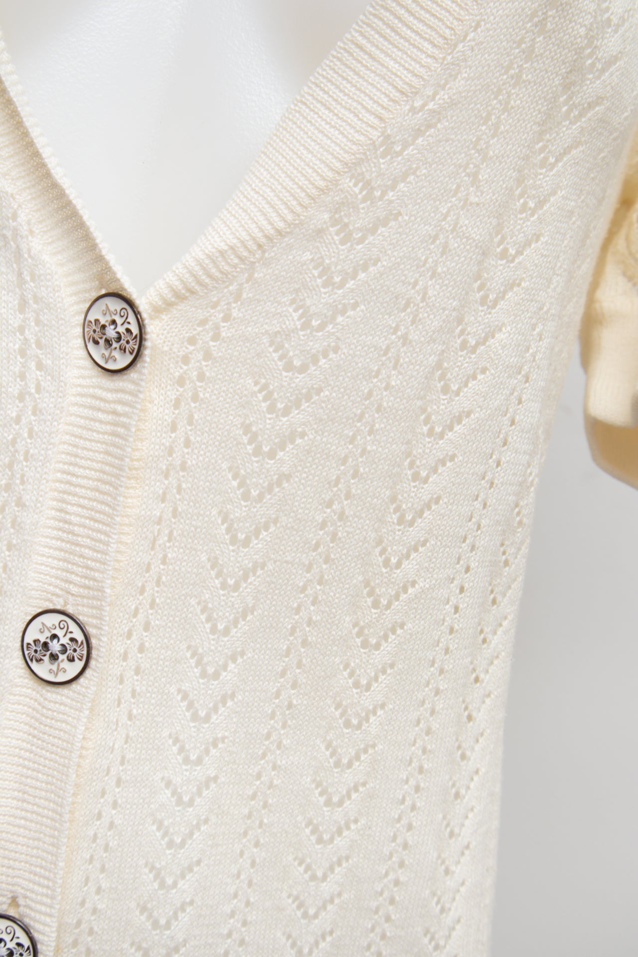 #36 Juicy Couture Juicy Couture White Cardi | c. 194 | Size 12