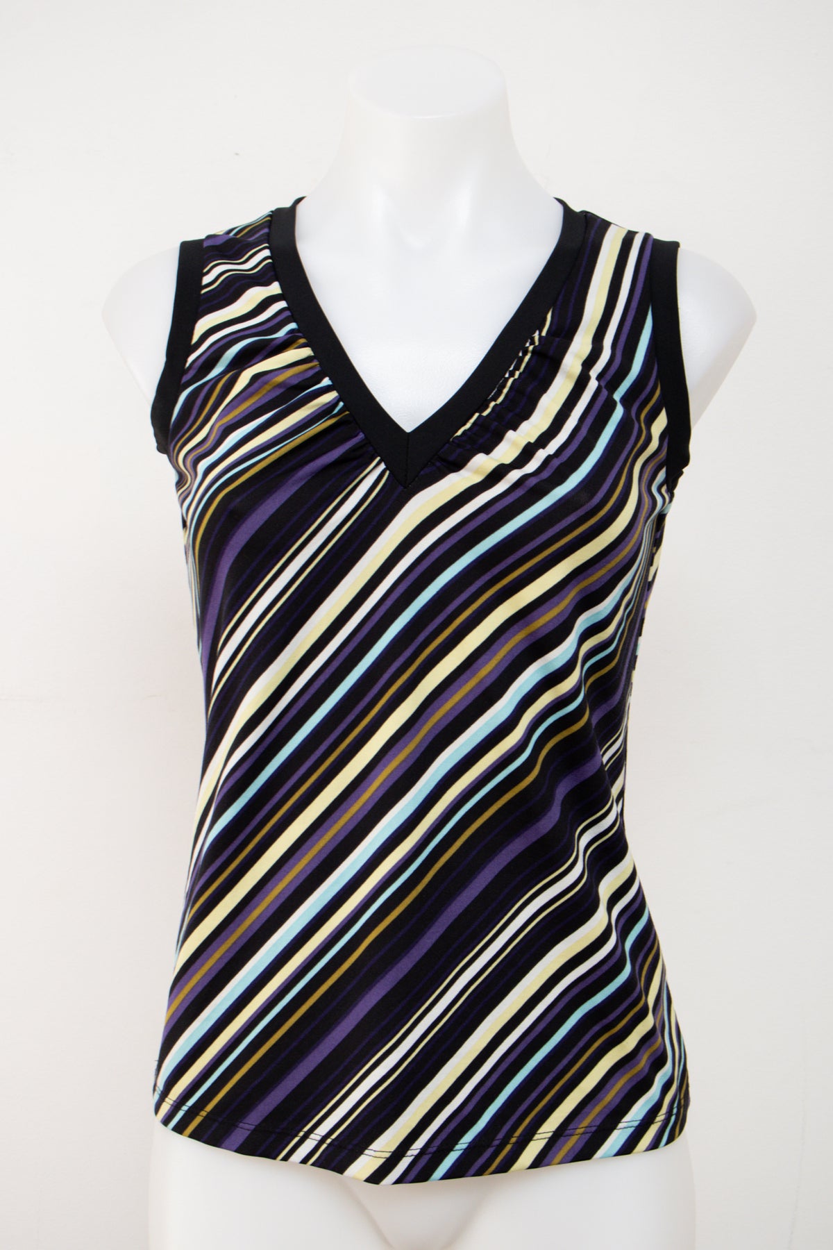 #051 New York & Company Top Black | c. | Size 8